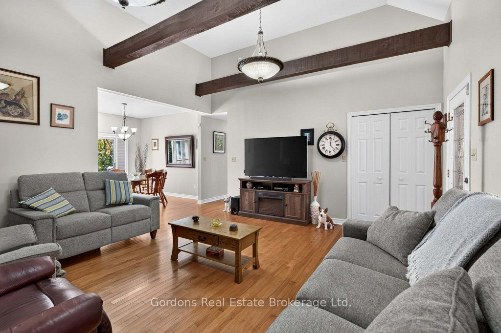 1542 Moneymore Road Property Photo 25