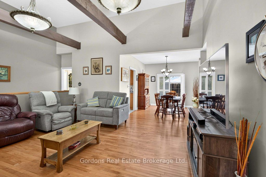 1542 Moneymore Road Property Photo 27