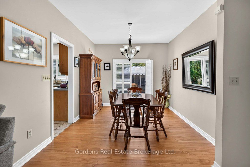 1542 Moneymore Road Property Photo 28