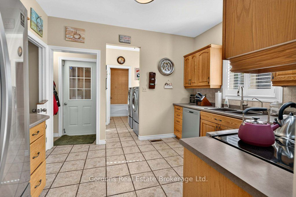 1542 Moneymore Road Property Photo 39