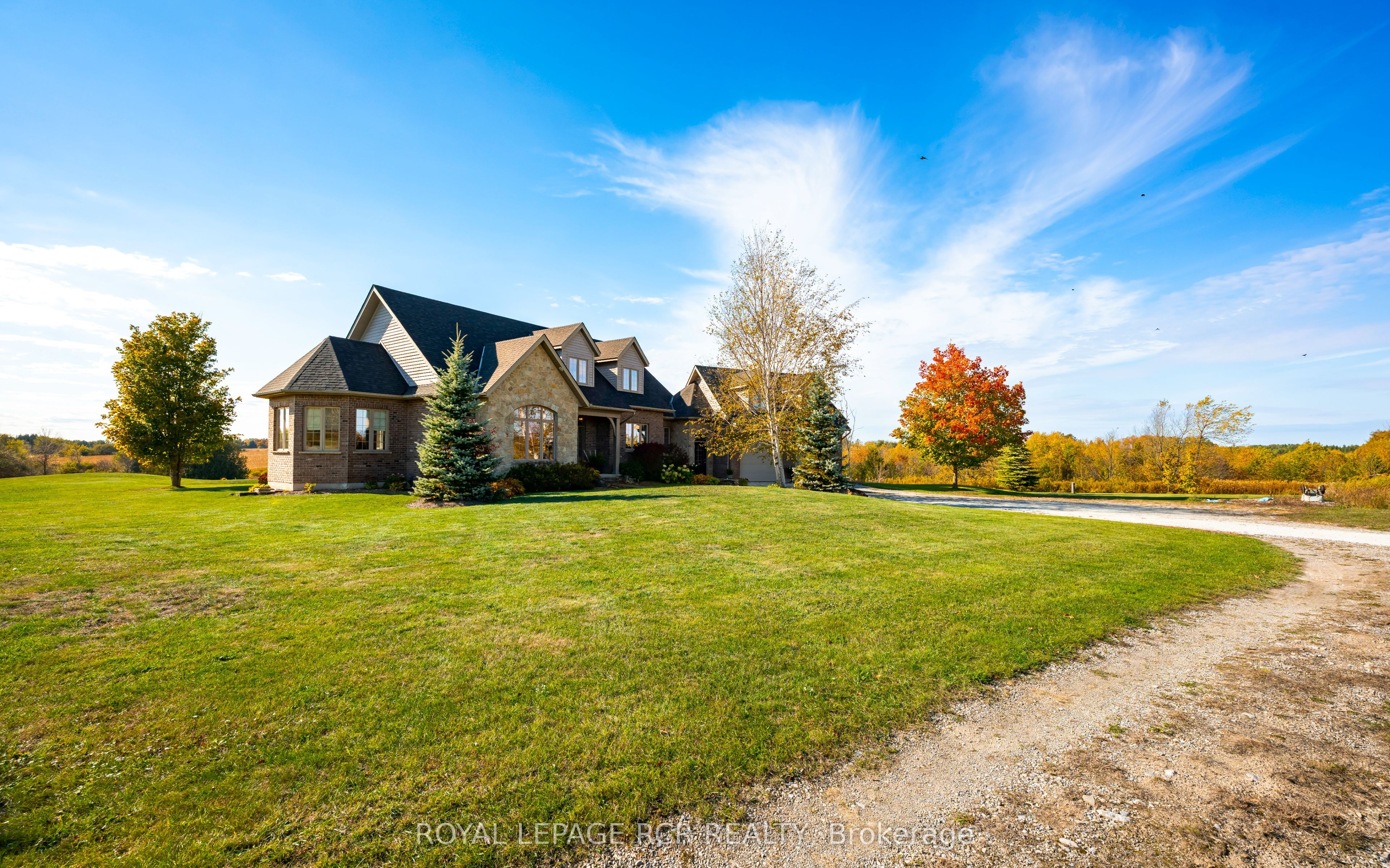 293138 8th Line Property Photo 3