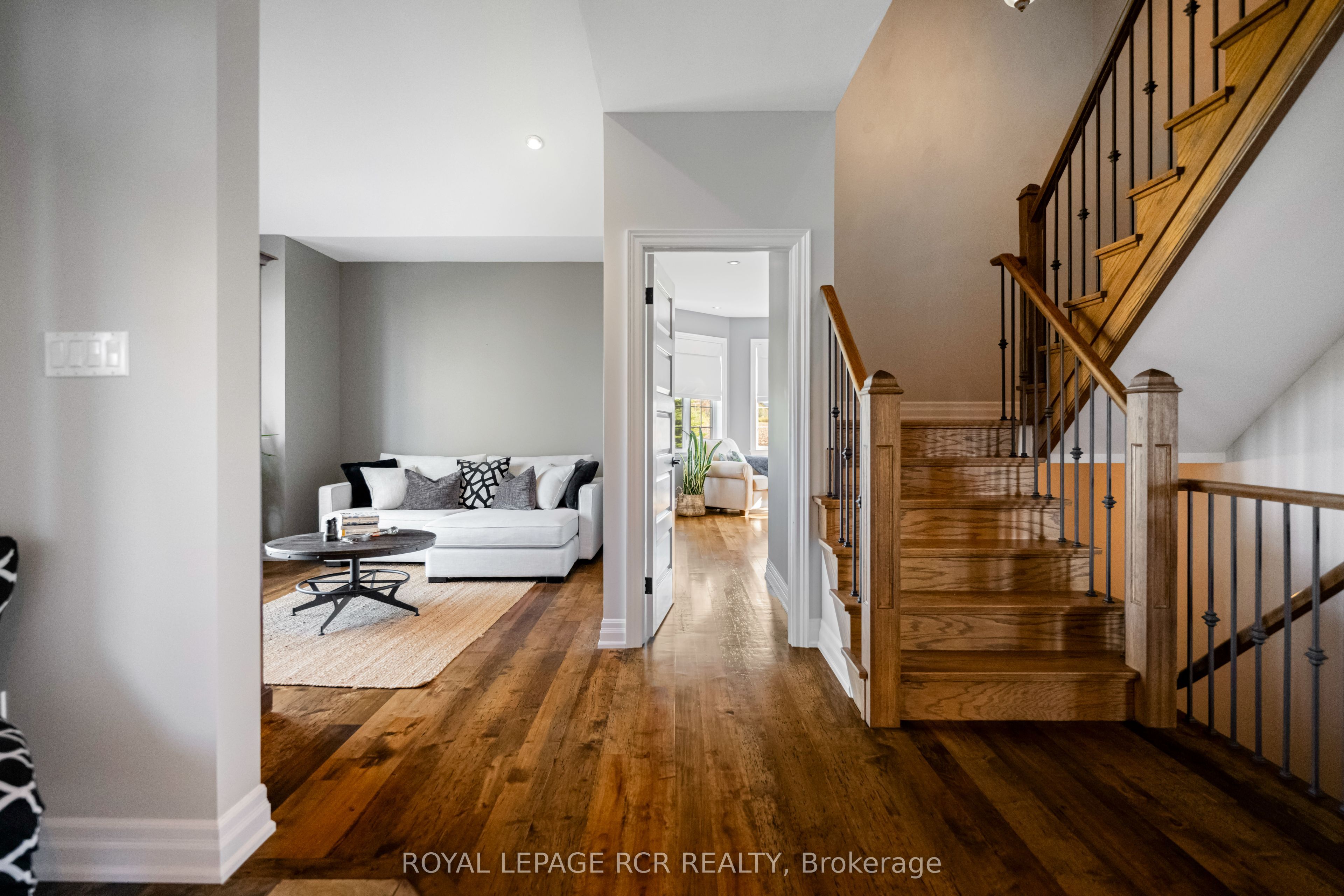 293138 8th Line Property Photo 5