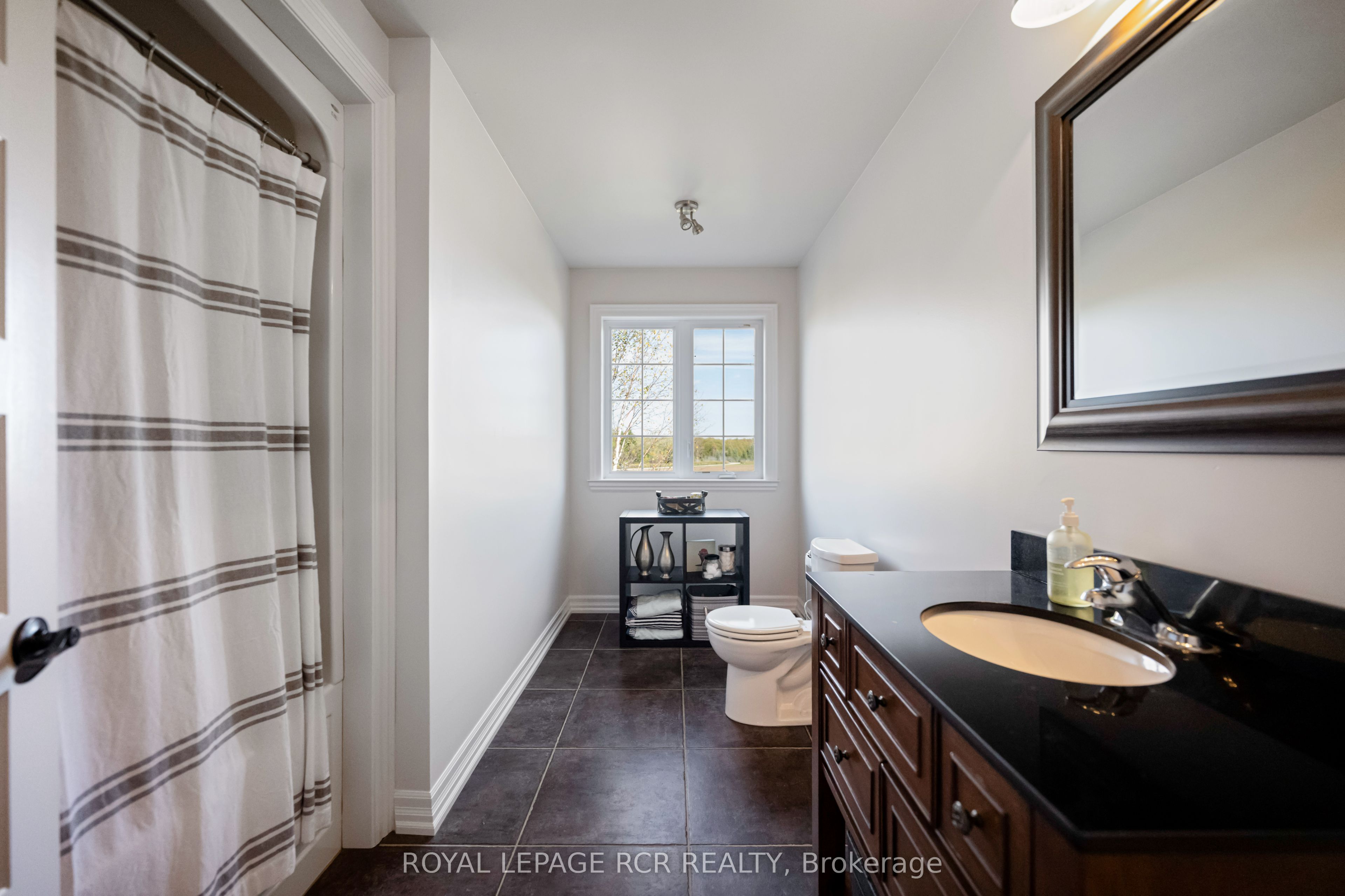 293138 8th Line Property Photo 24