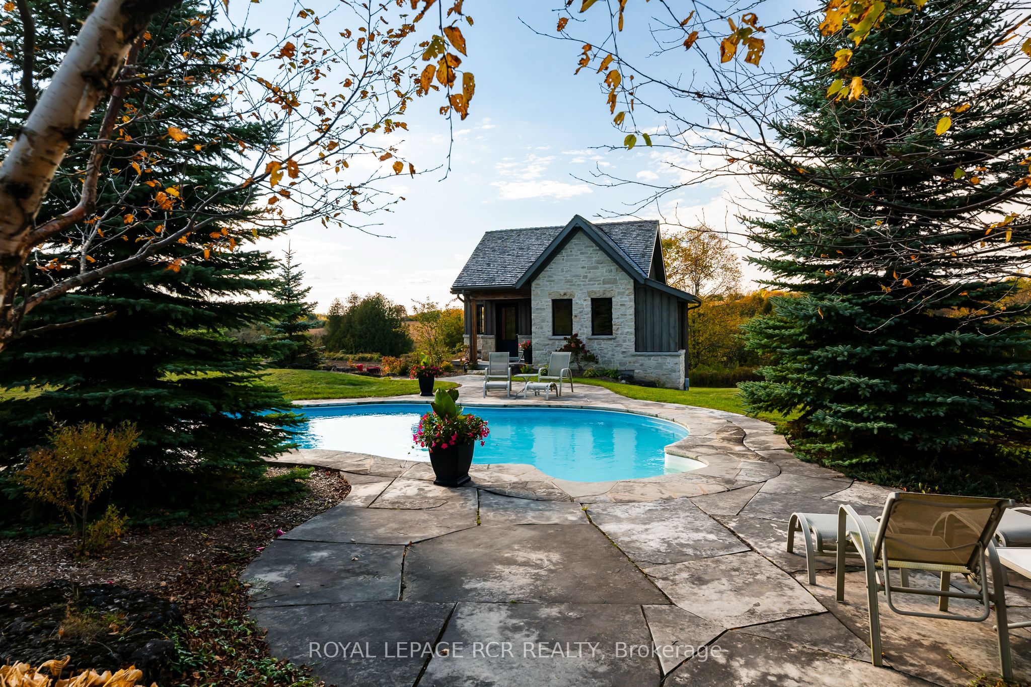 293138 8th Line Property Photo 33