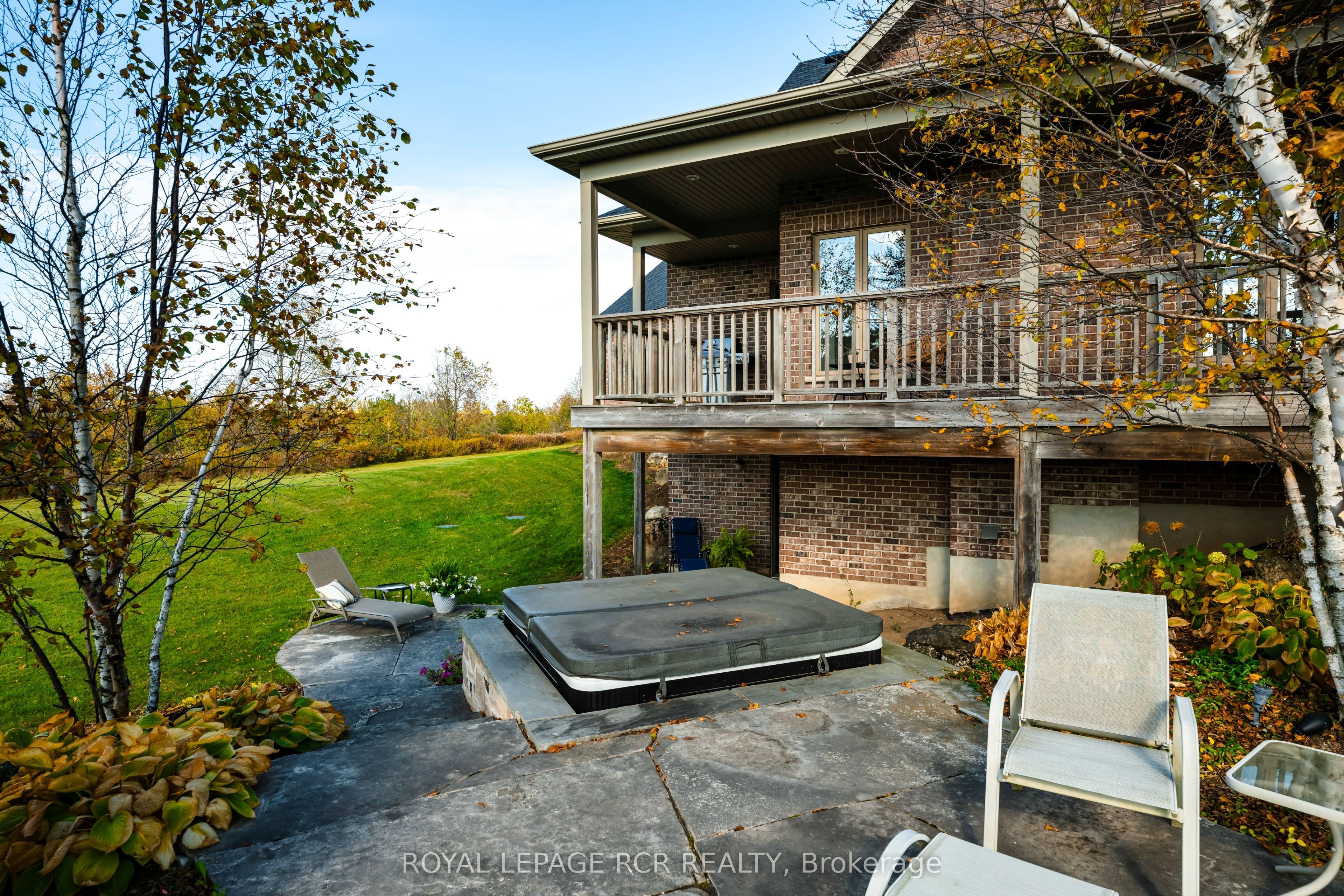 293138 8th Line Property Photo 36