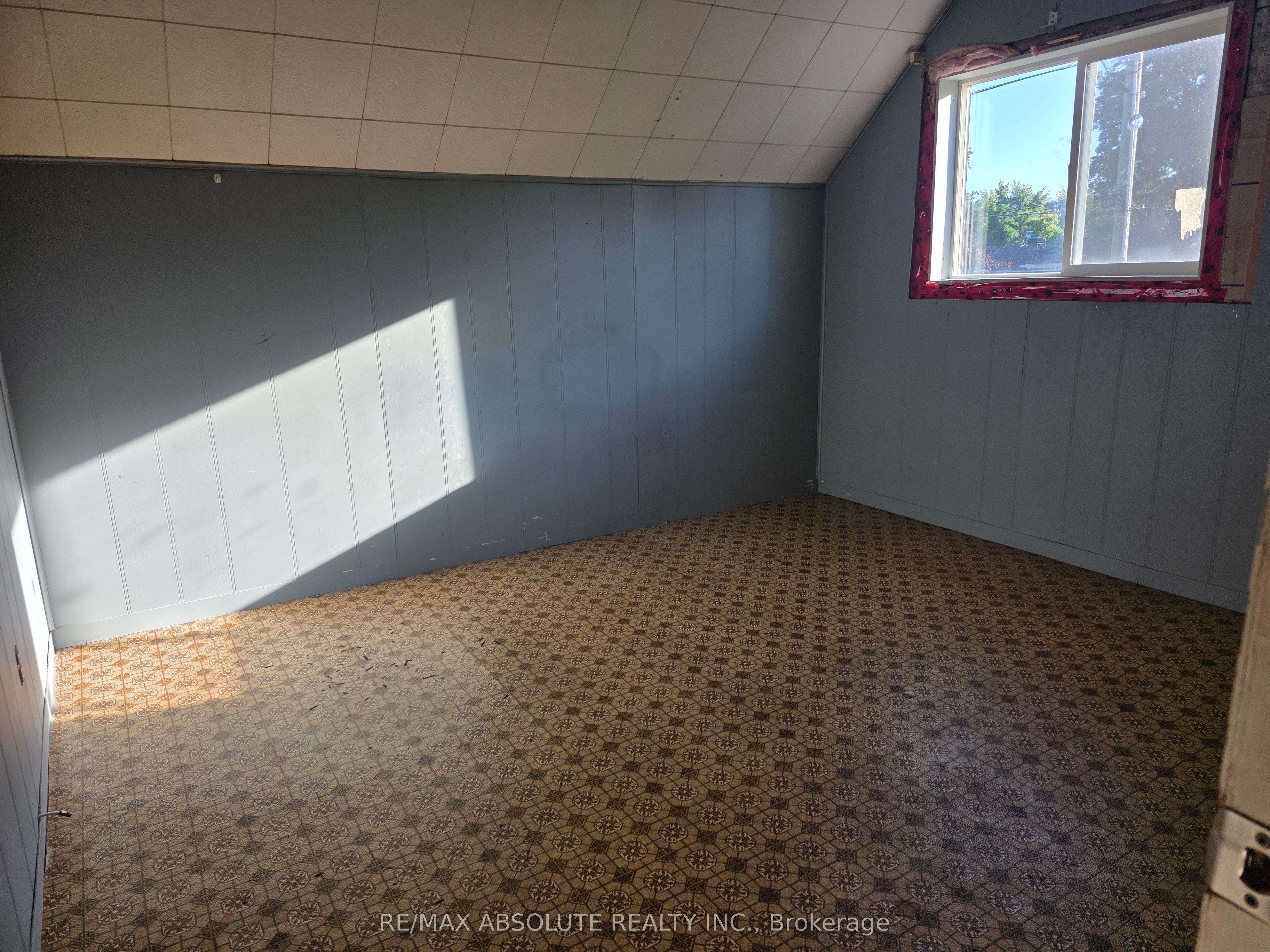 143 Park Avenue Property Photo 18
