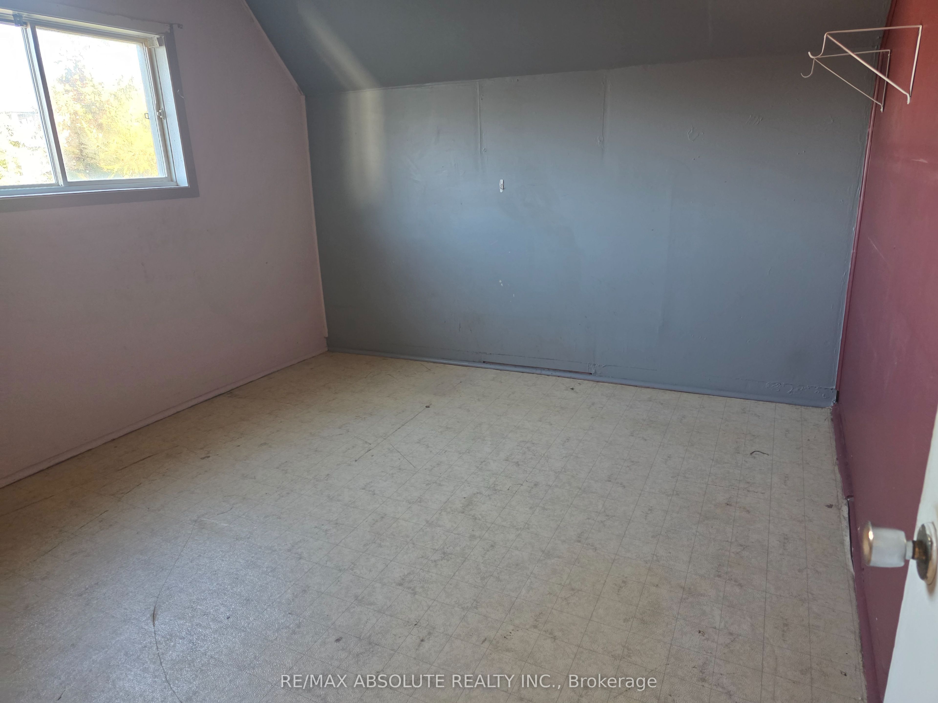 143 Park Avenue Property Photo 21