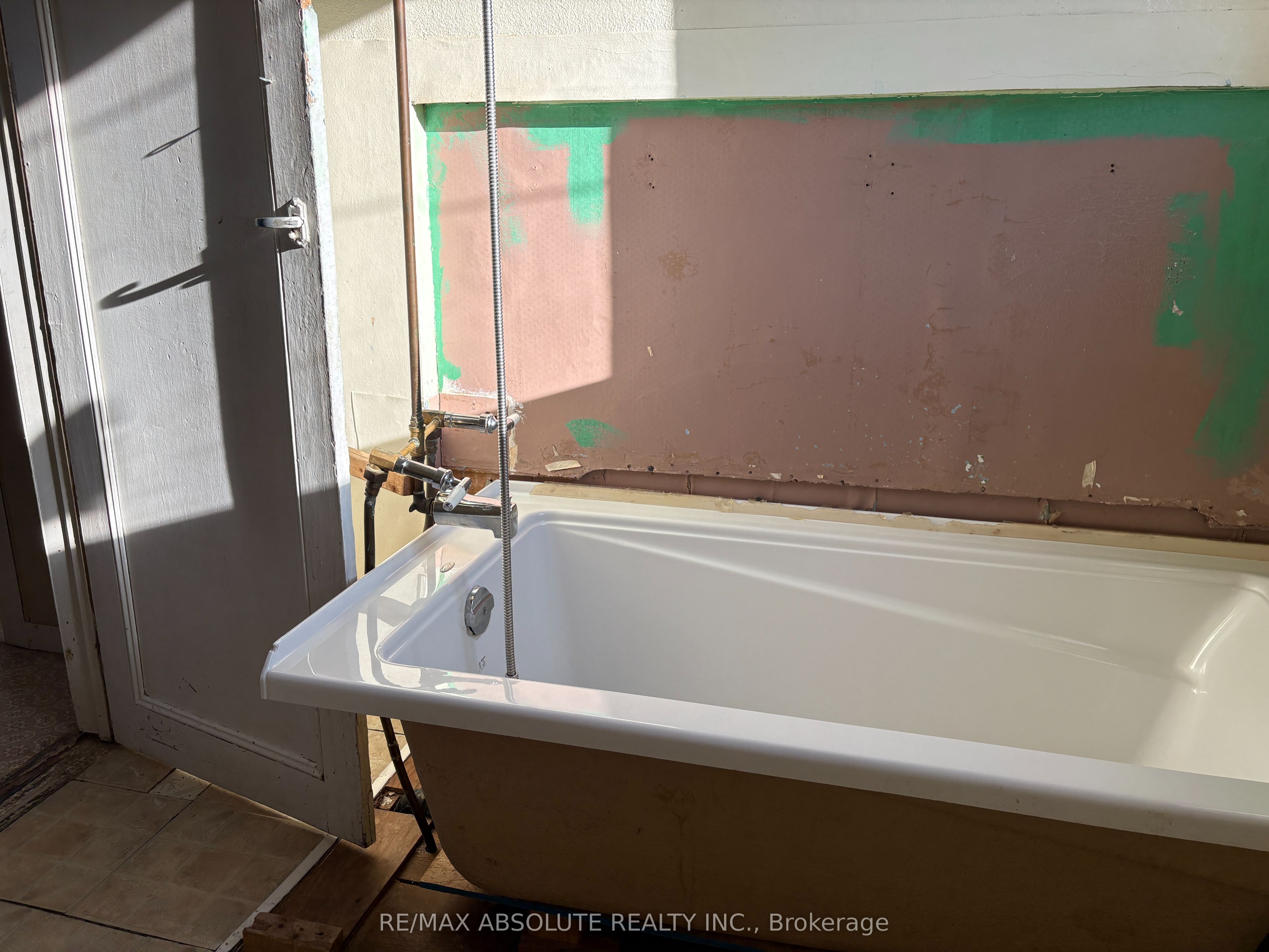 143 Park Avenue Property Photo 24