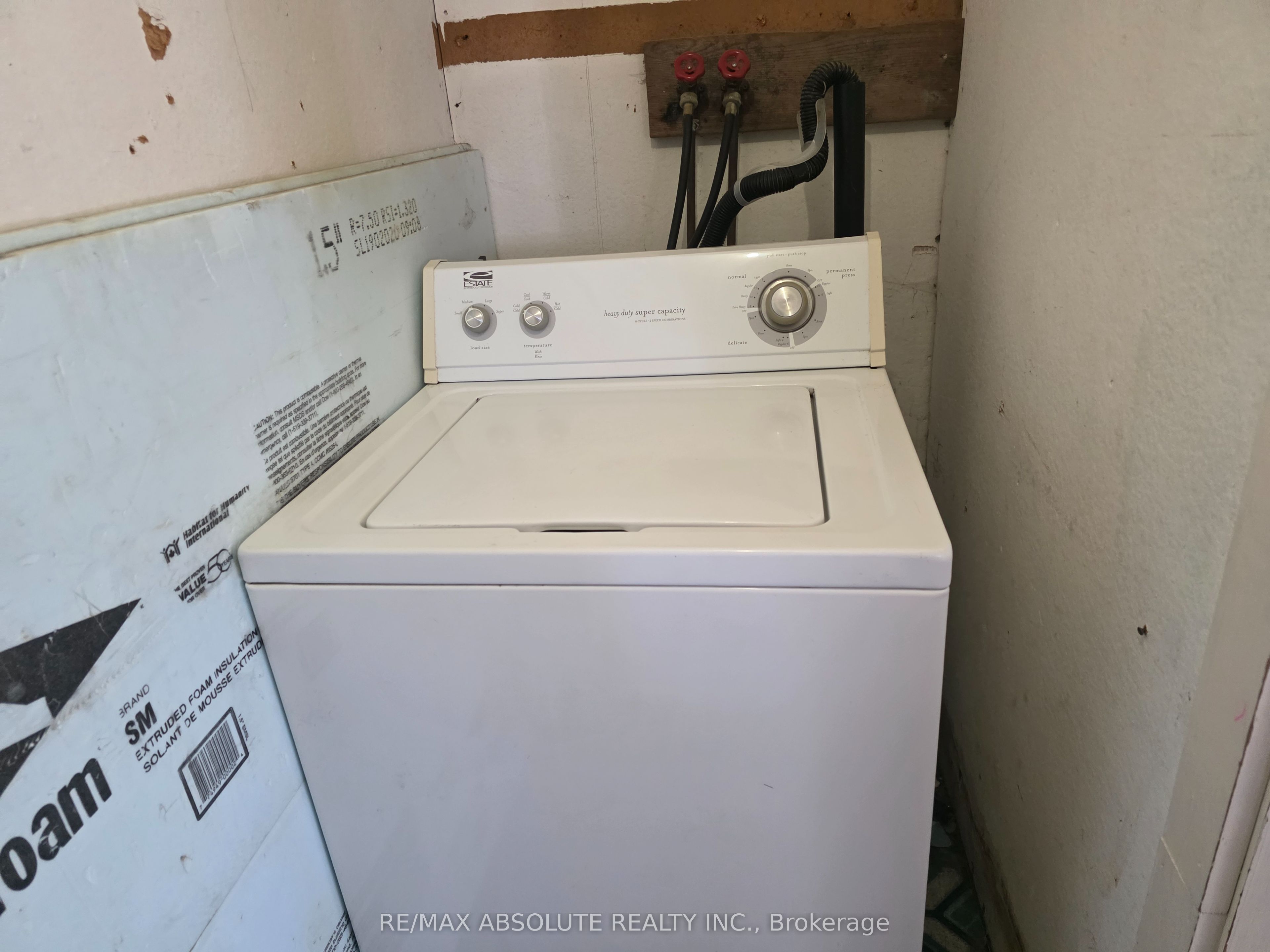 143 Park Avenue Property Photo 25