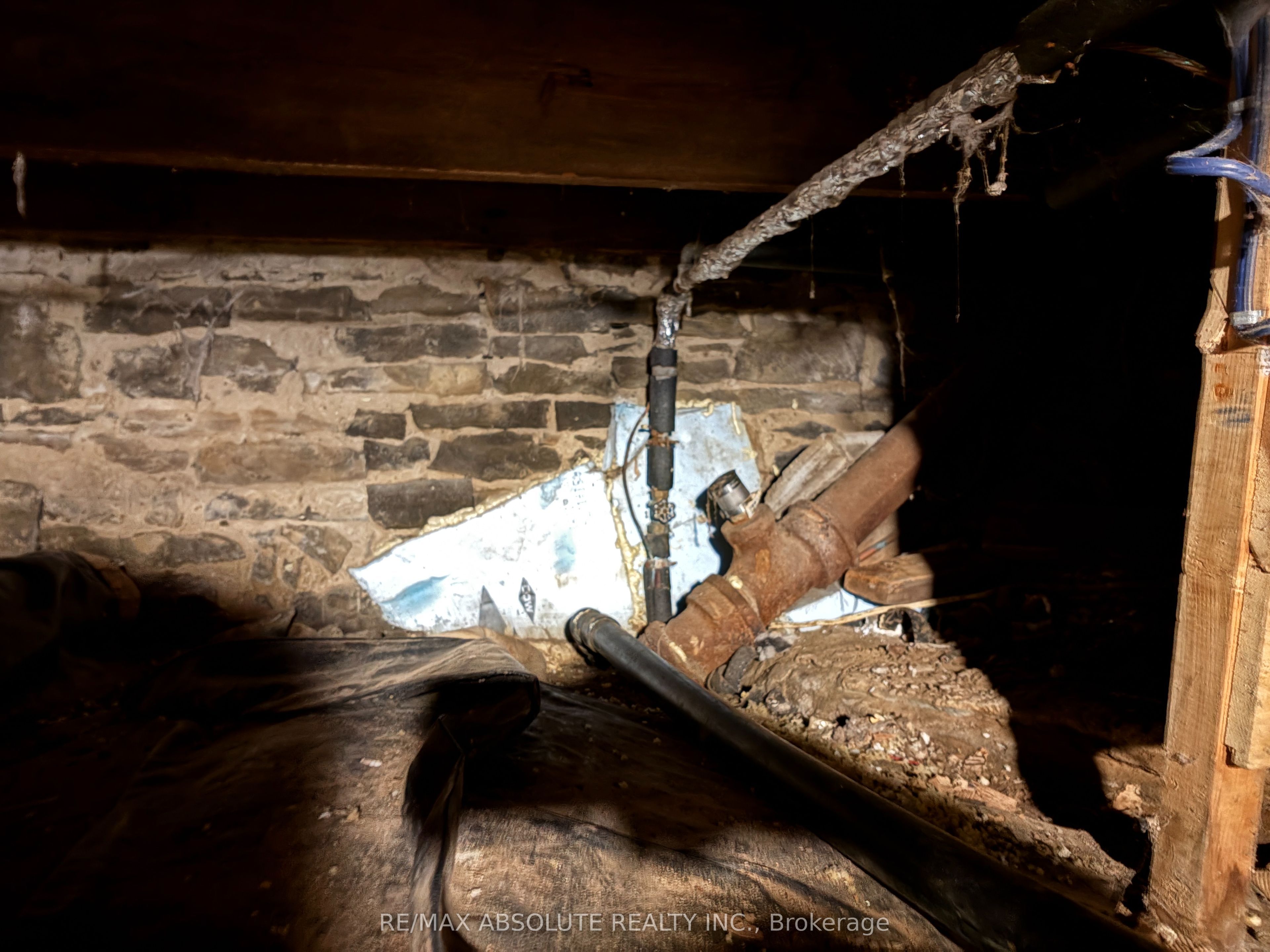 143 Park Avenue Property Photo 27