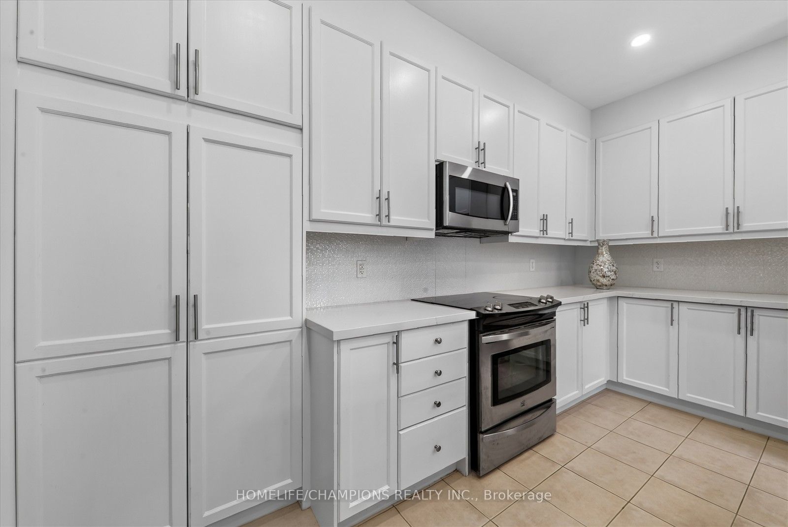 154 Humphrey Street Property Photo 21