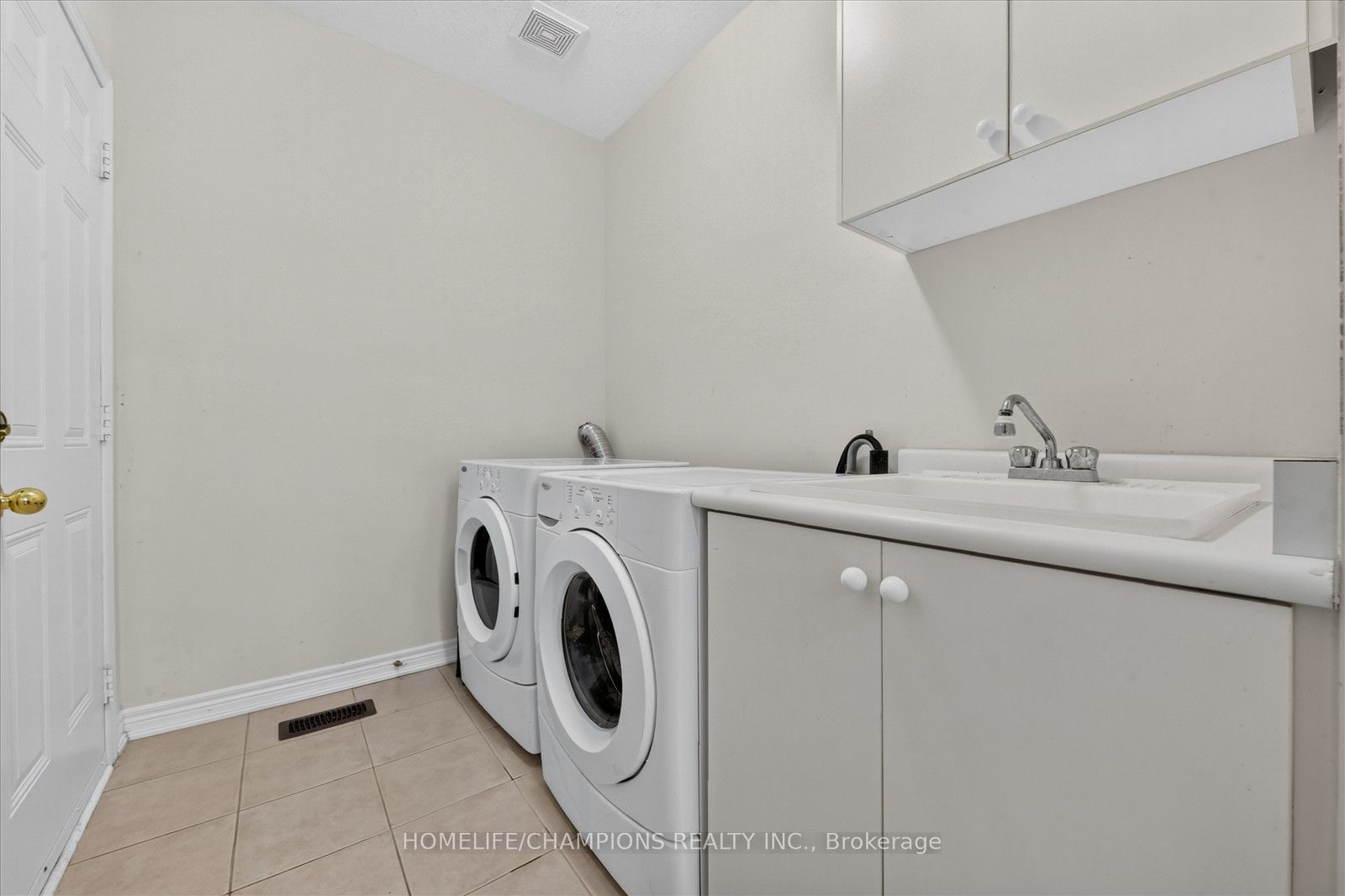 154 Humphrey Street Property Photo 23