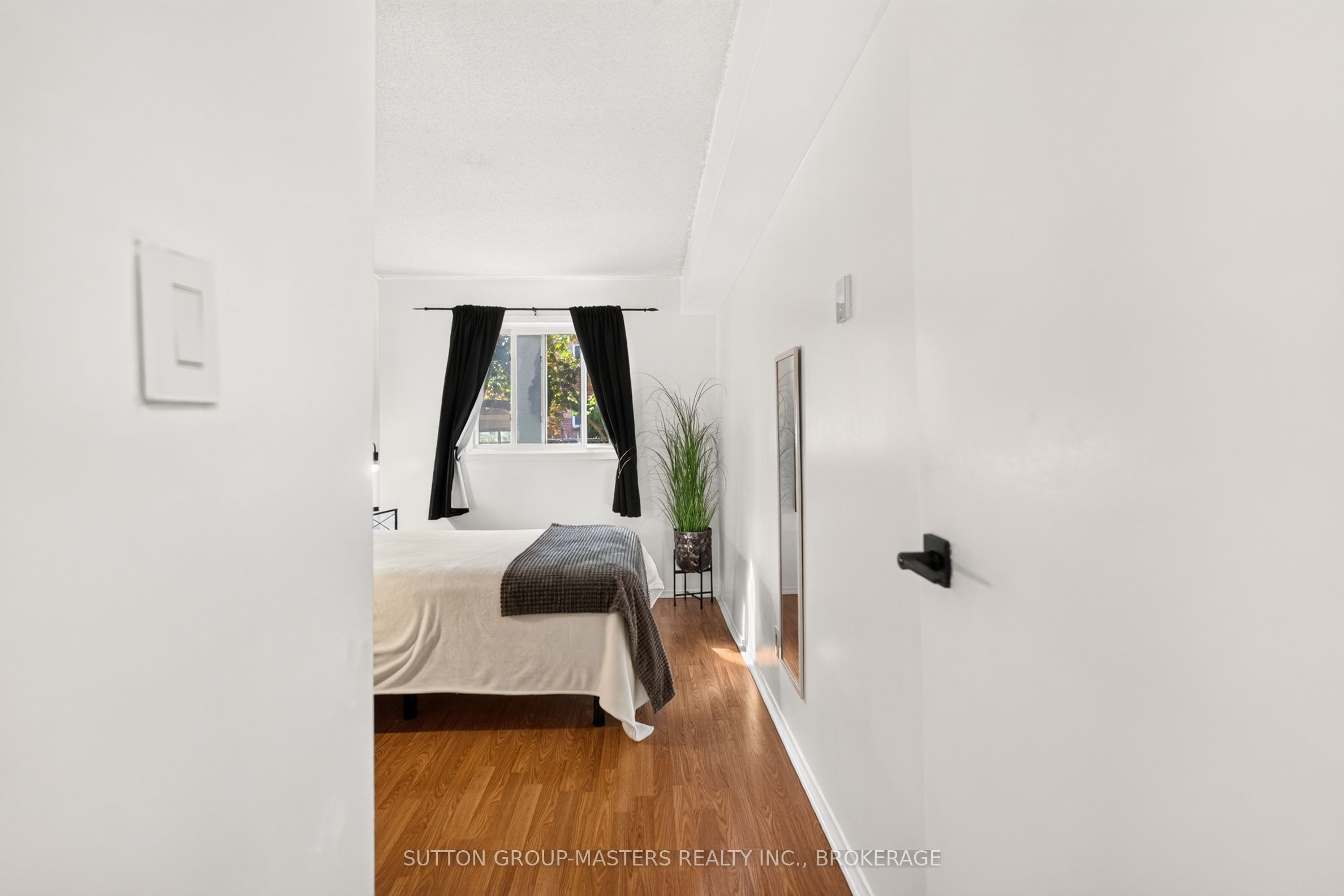 573 Armstrong Road 101 Property Photo 23