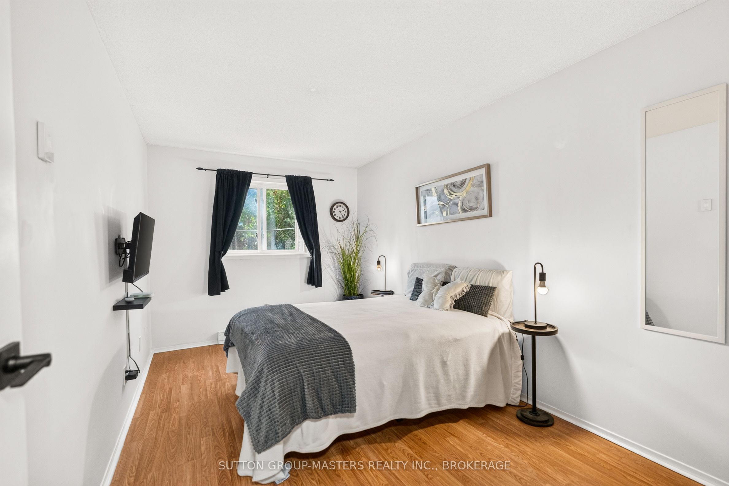 573 Armstrong Road 101 Property Photo 28