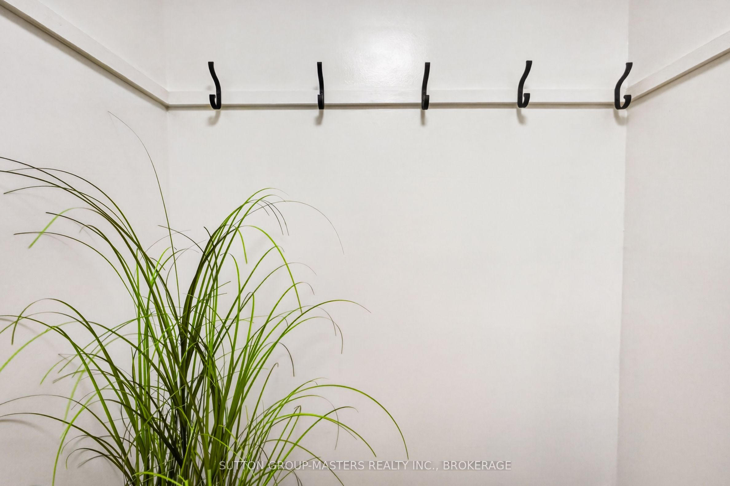 573 Armstrong Road 101 Property Photo 41