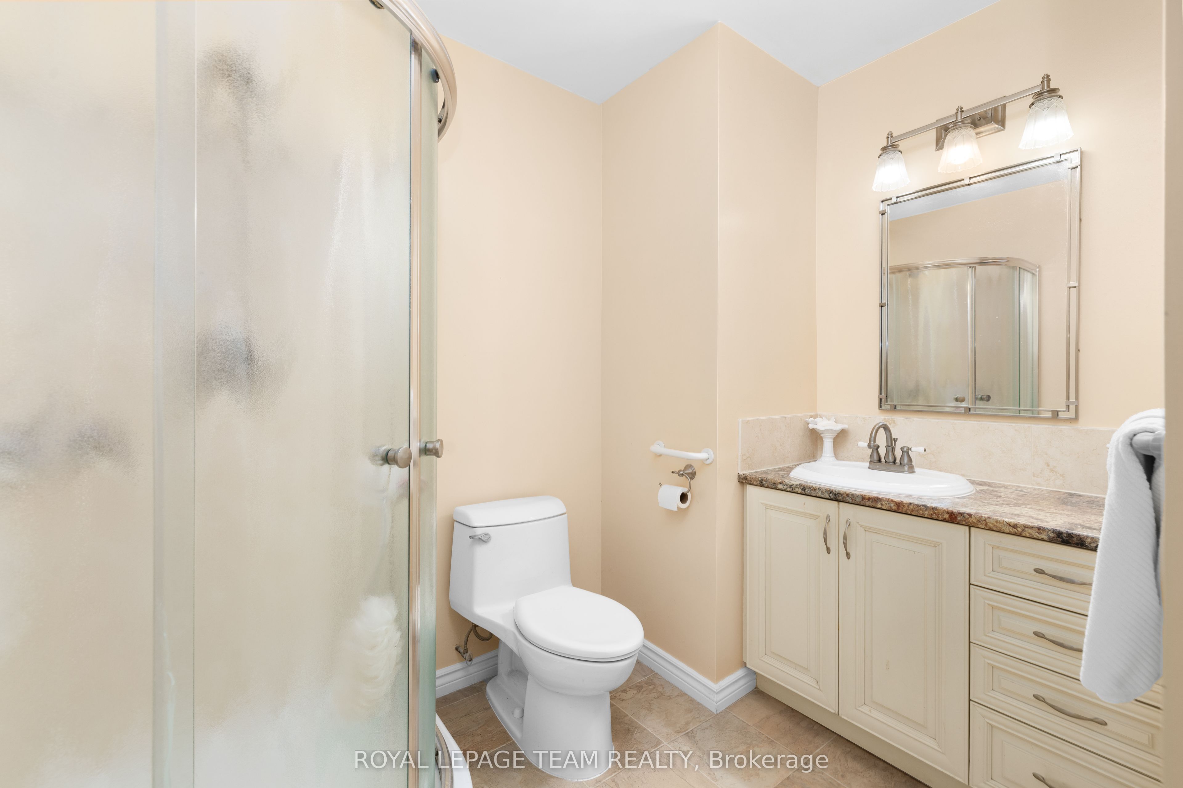 960 Teron Road S 102 Property Photo 27