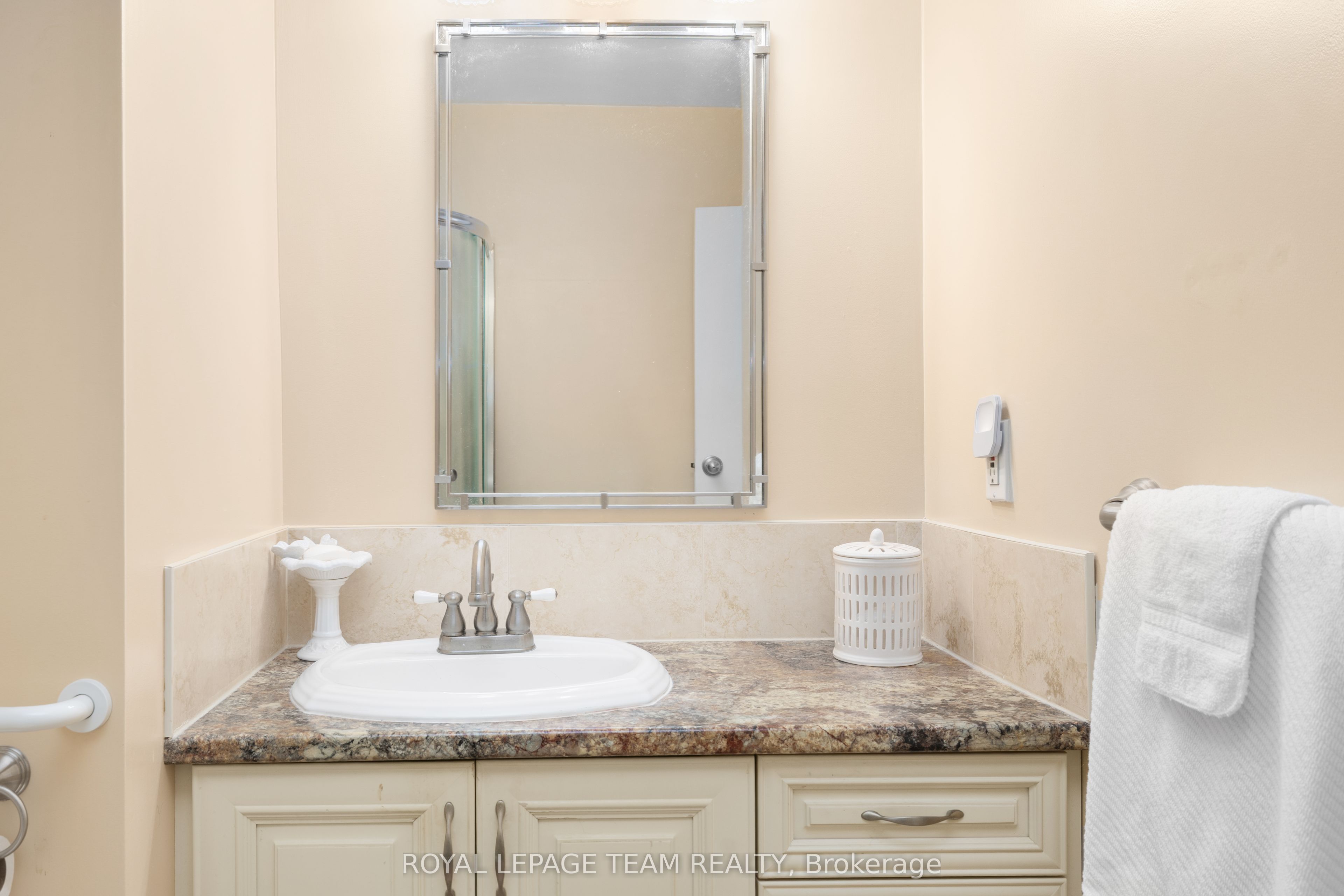 960 Teron Road S 102 Property Photo 28