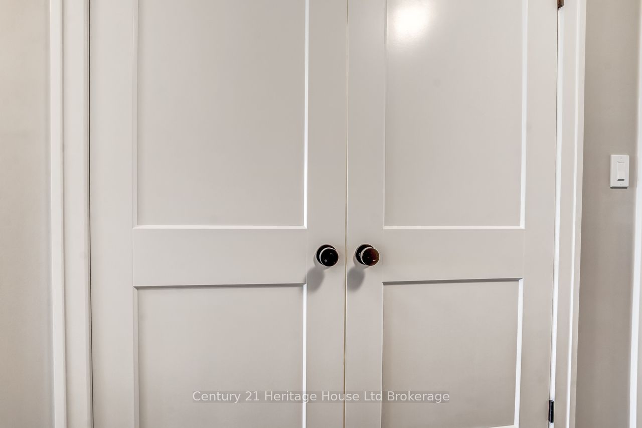 319 Anderson Street Property Photo 13