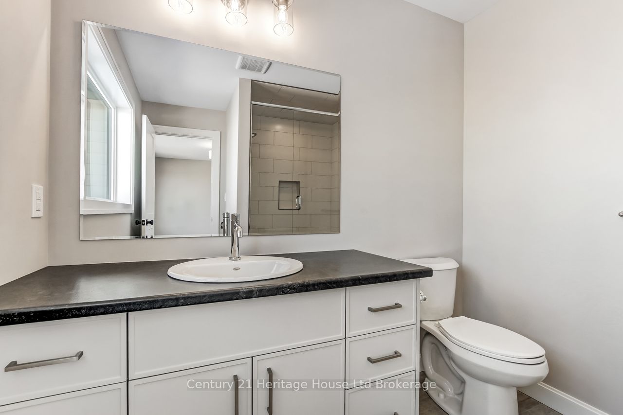 319 Anderson Street Property Photo 17