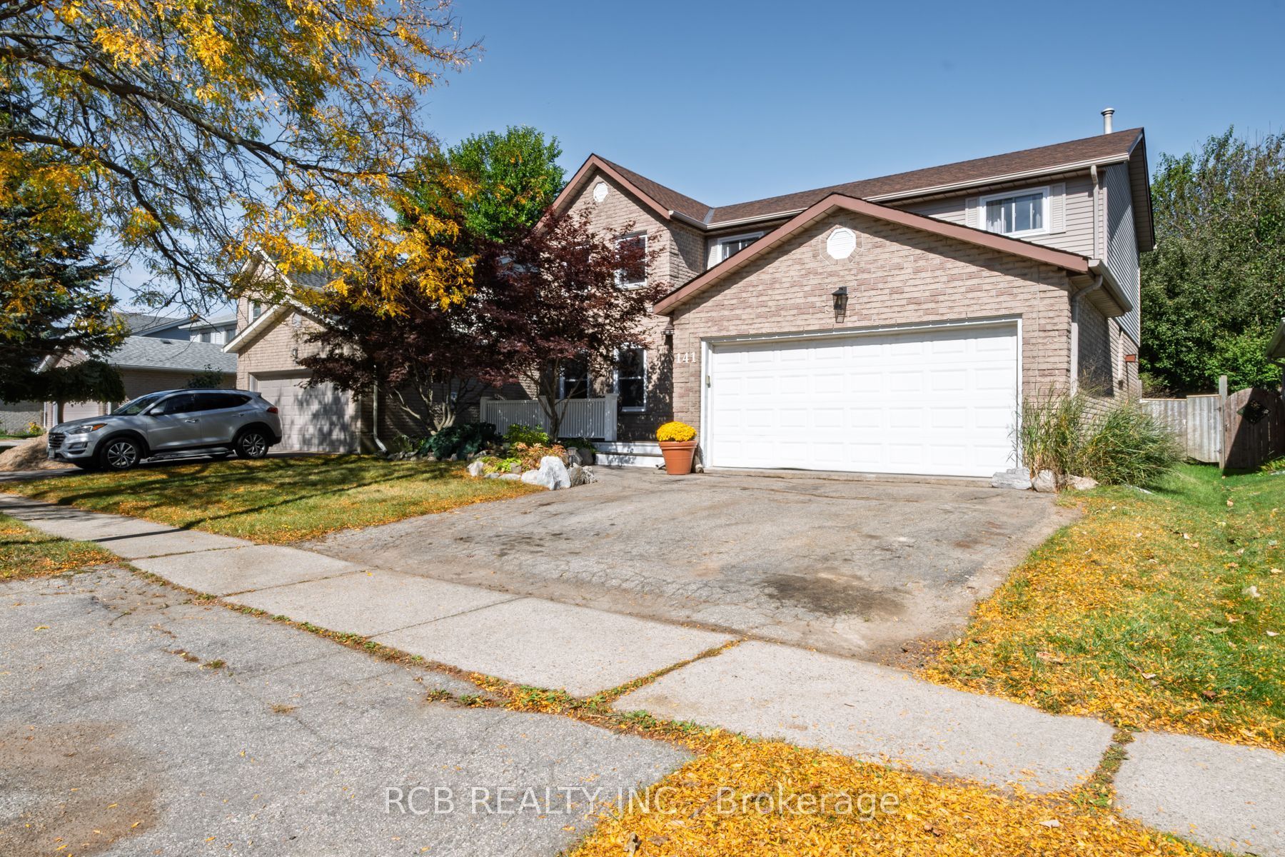 141 Viscount Road Property Photo 2