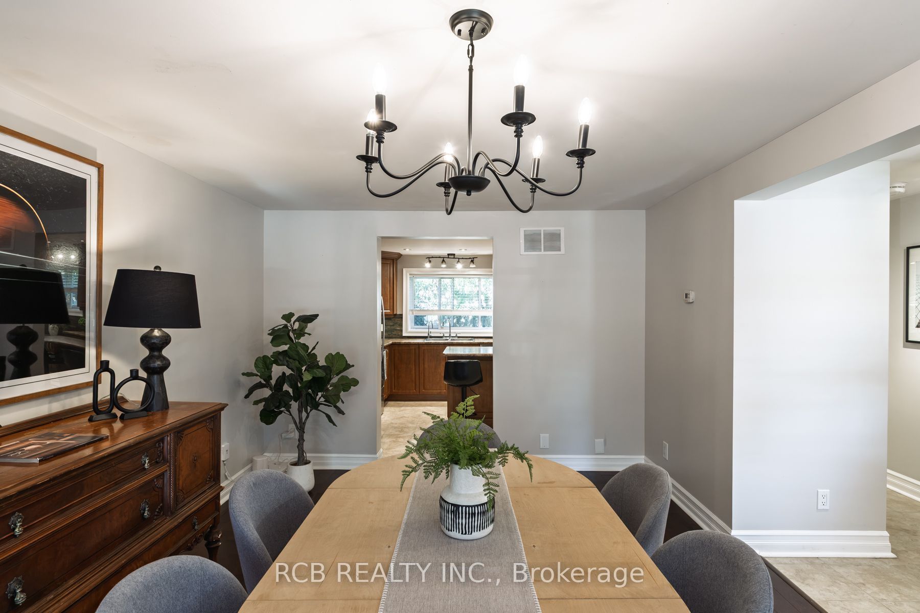 141 Viscount Road Property Photo 9