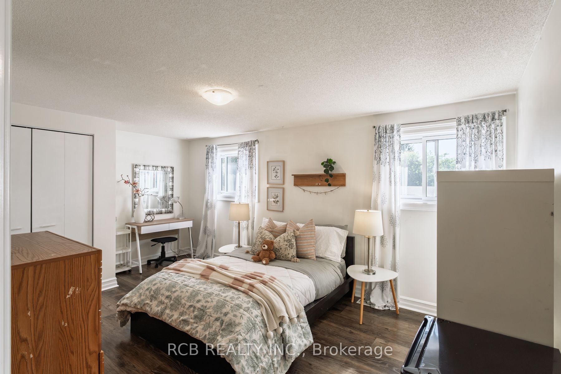 141 Viscount Road Property Photo 19
