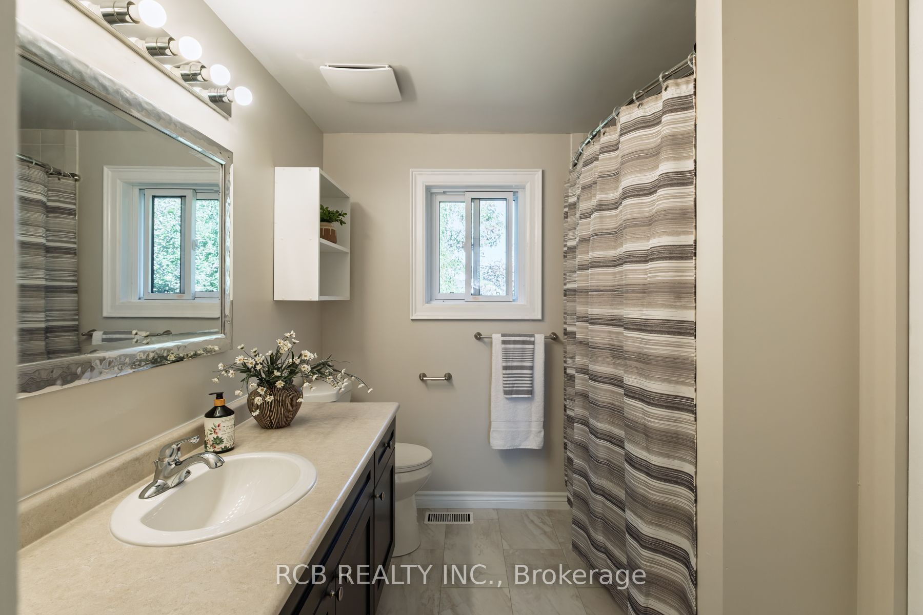 141 Viscount Road Property Photo 23