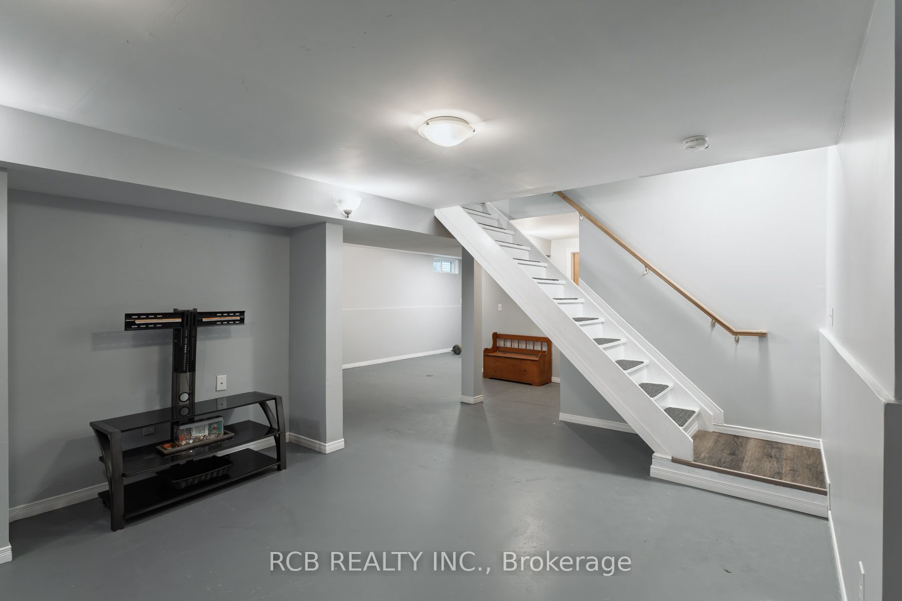 141 Viscount Road Property Photo 31