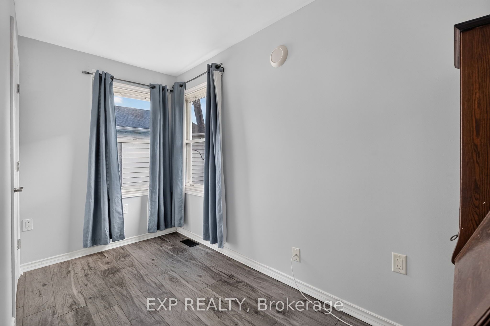 6063 Cadham Street Property Photo 23