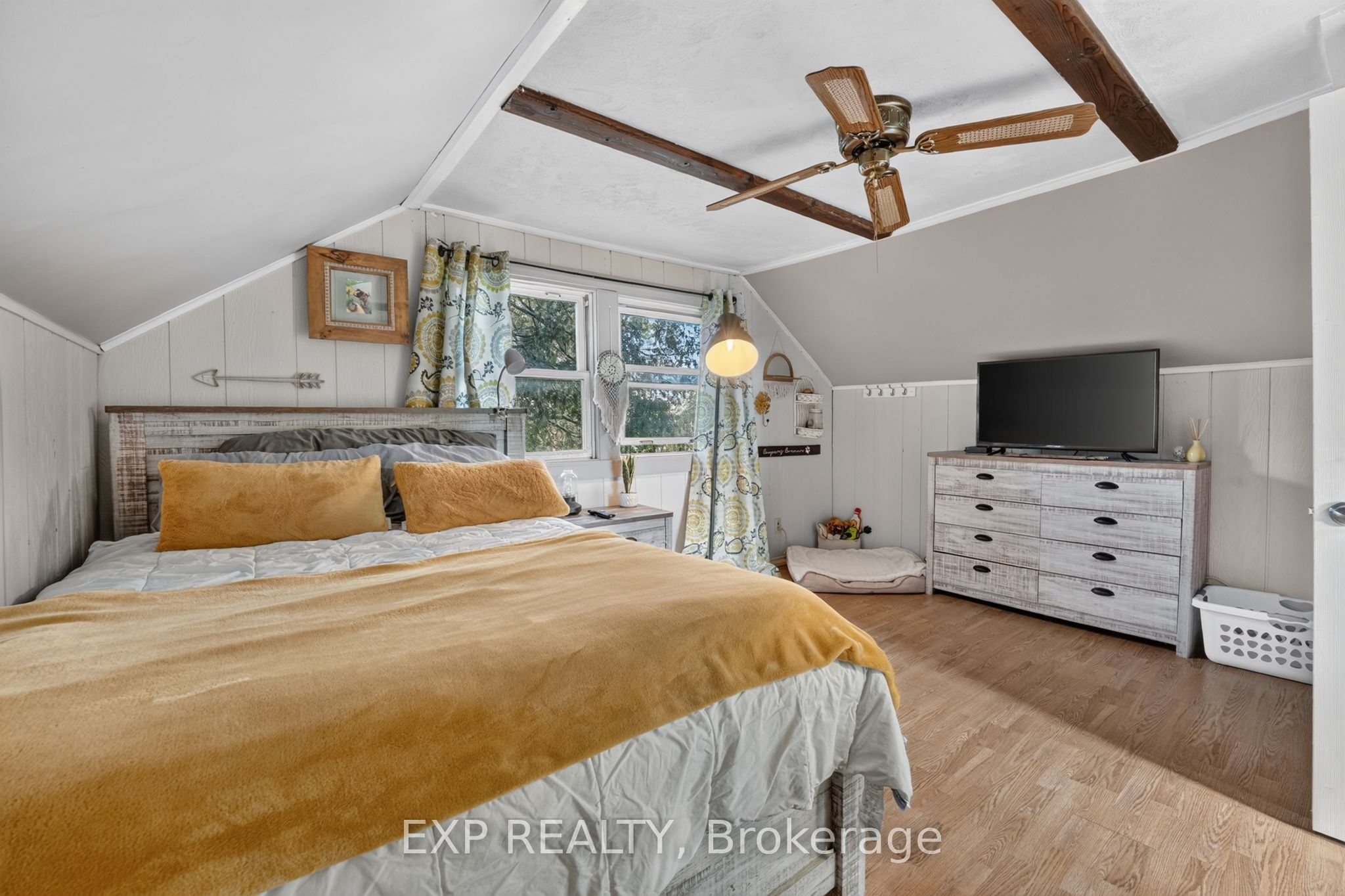 6063 Cadham Street Property Photo 33