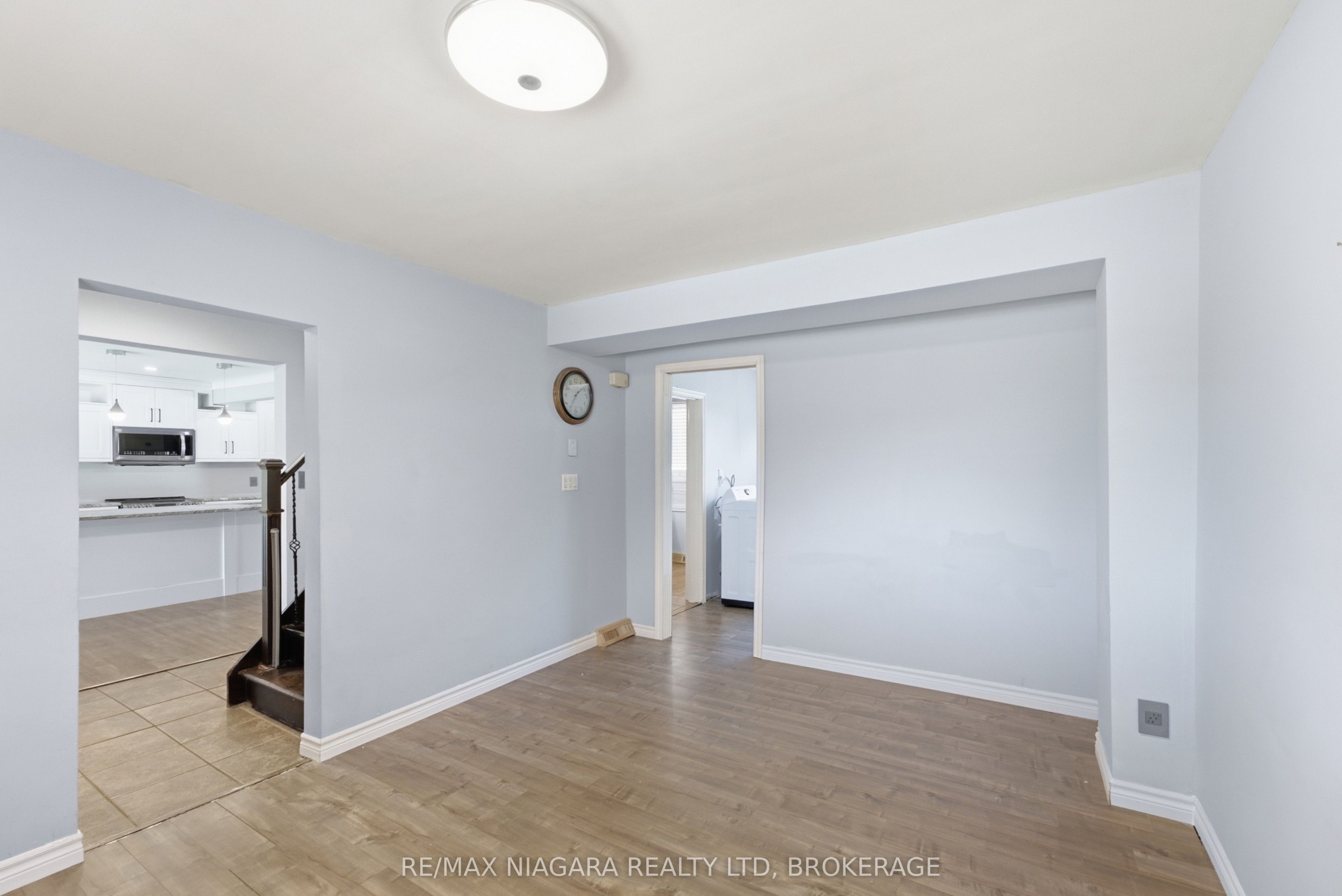 163 Champlain Drive Property Photo 7