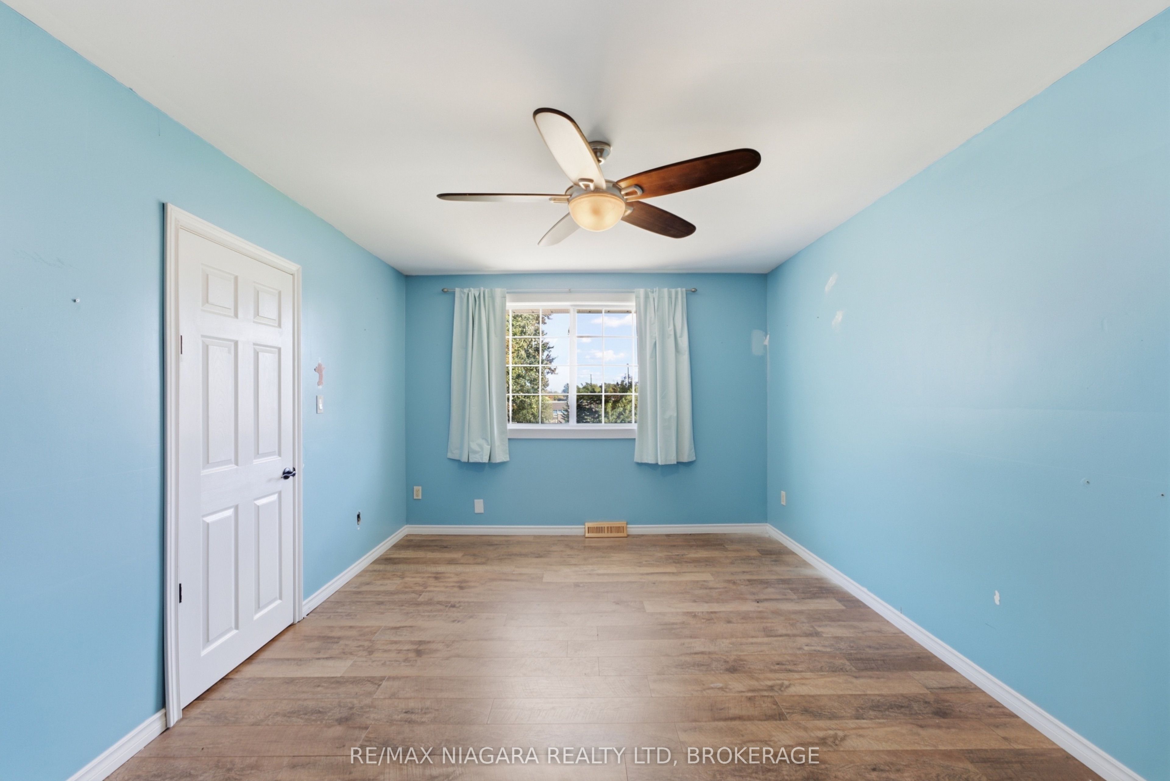 163 Champlain Drive Property Photo 16