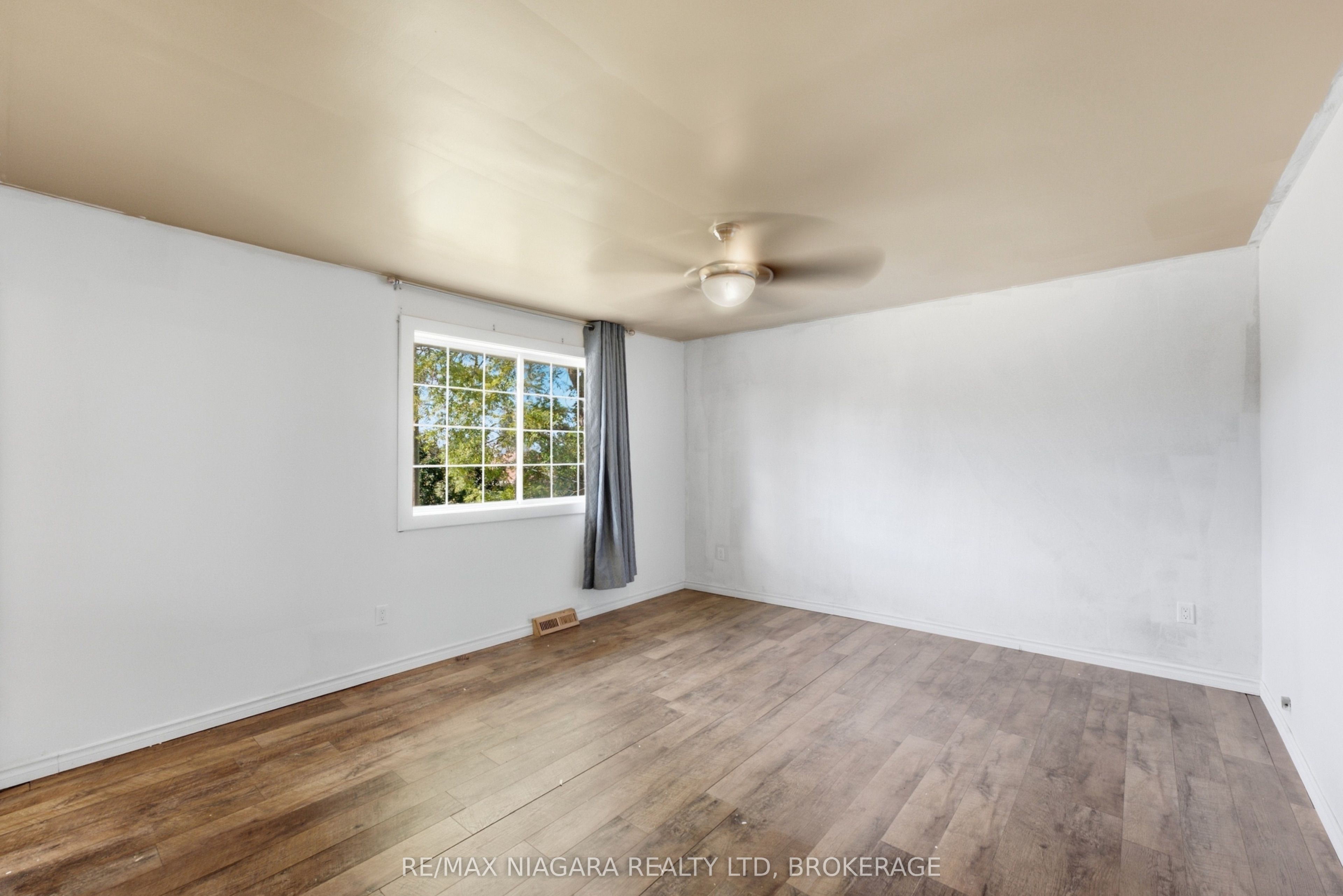 163 Champlain Drive Property Photo 22