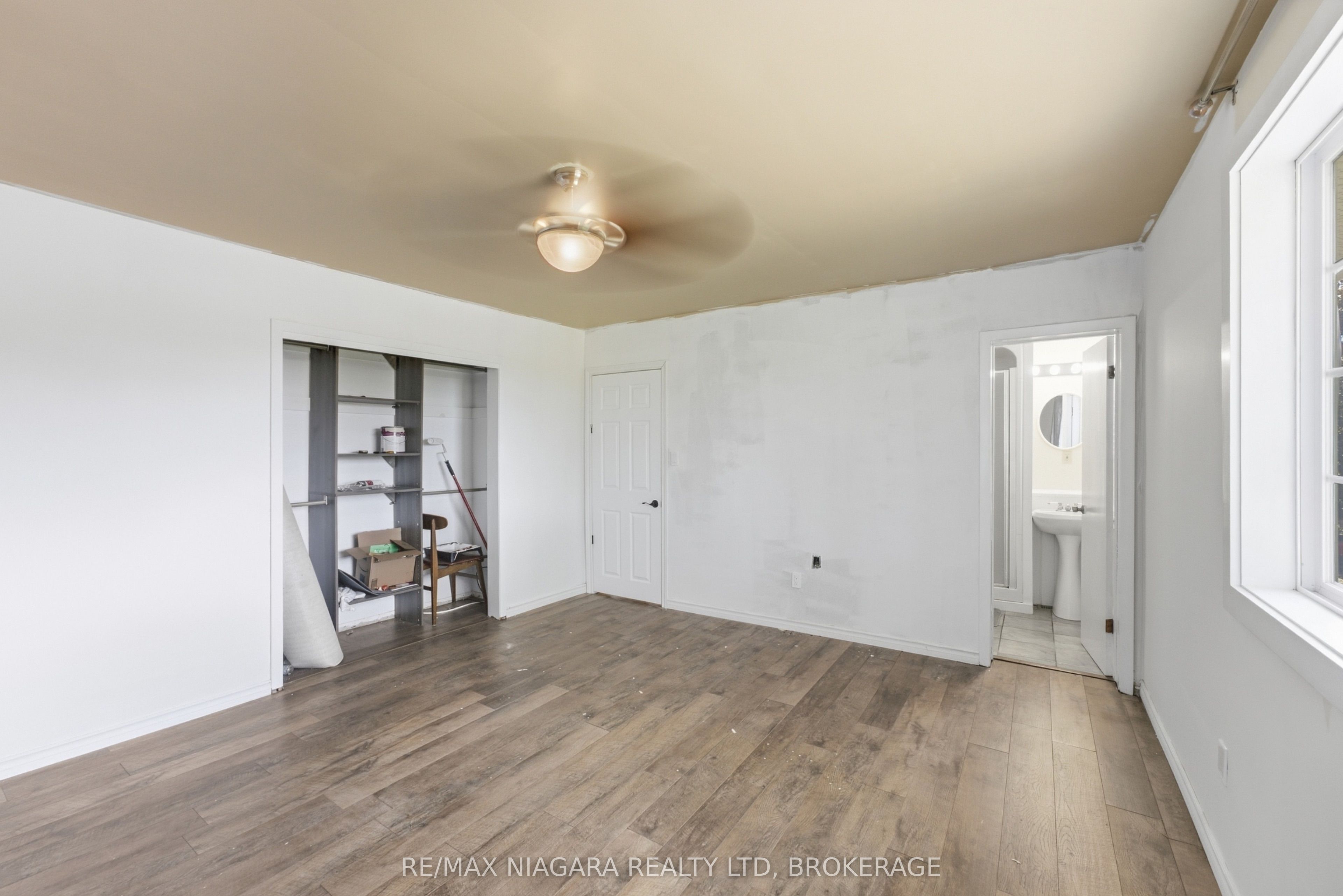 163 Champlain Drive Property Photo 23
