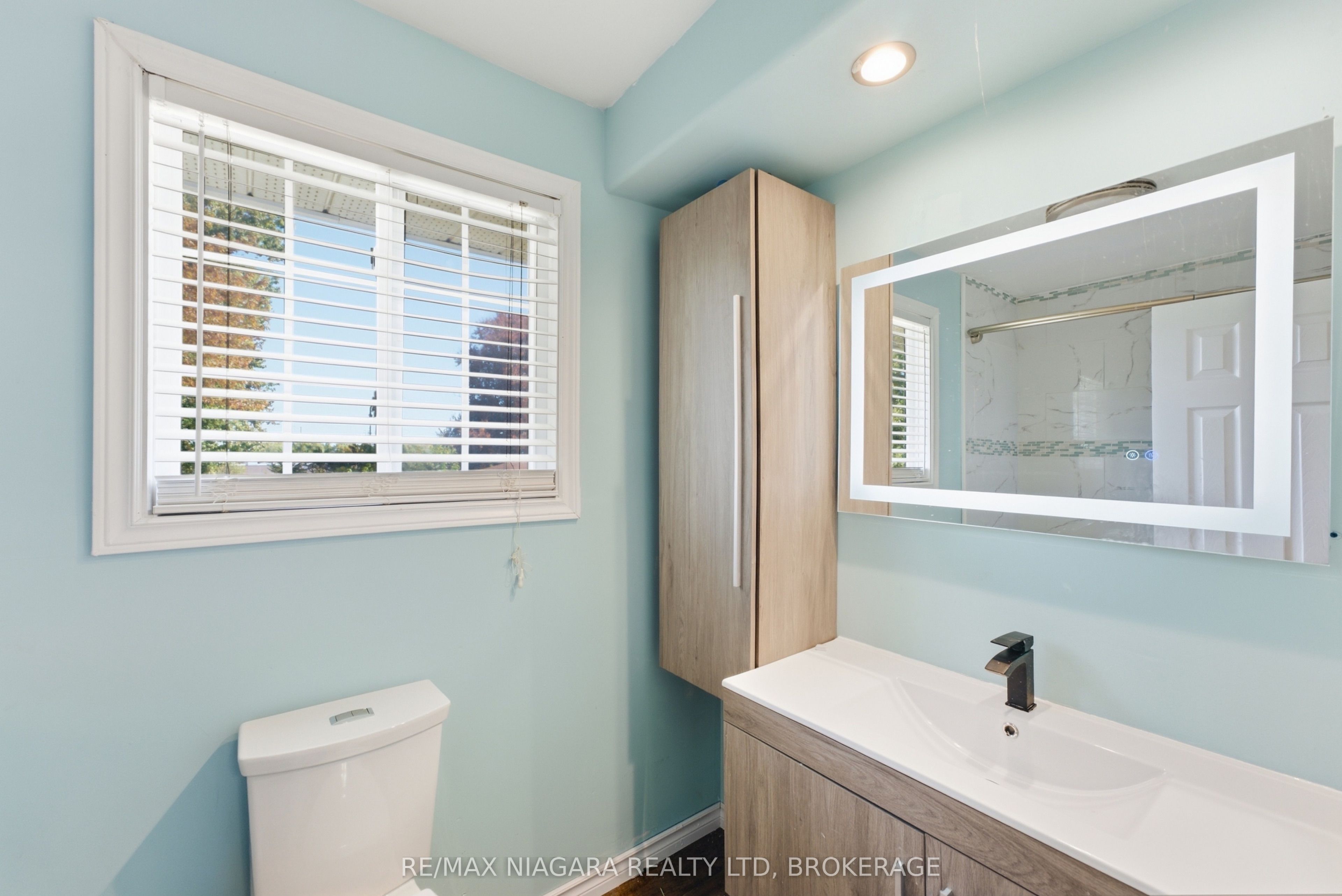 163 Champlain Drive Property Photo 25