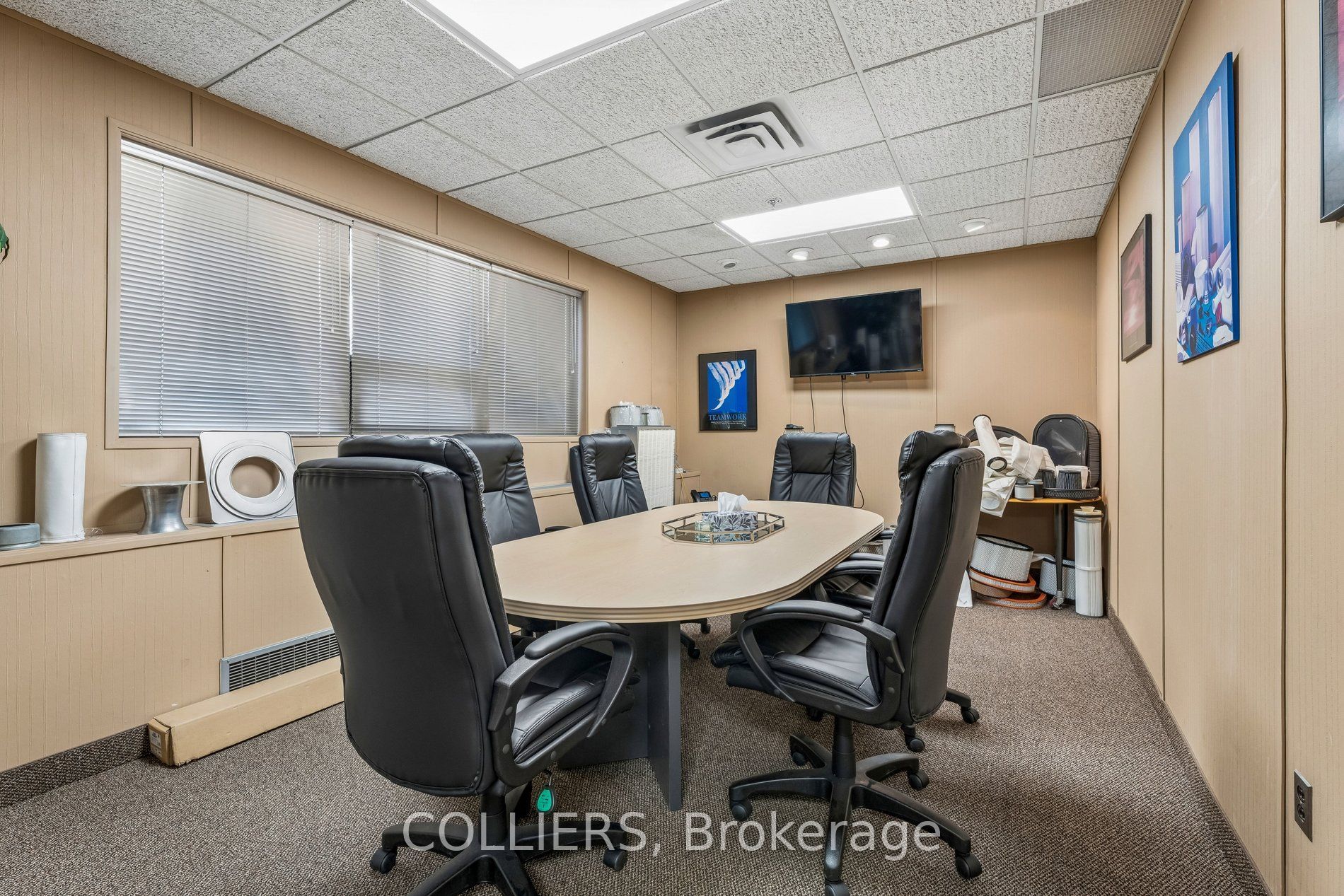 663 Woodward Avenue Property Photo 2