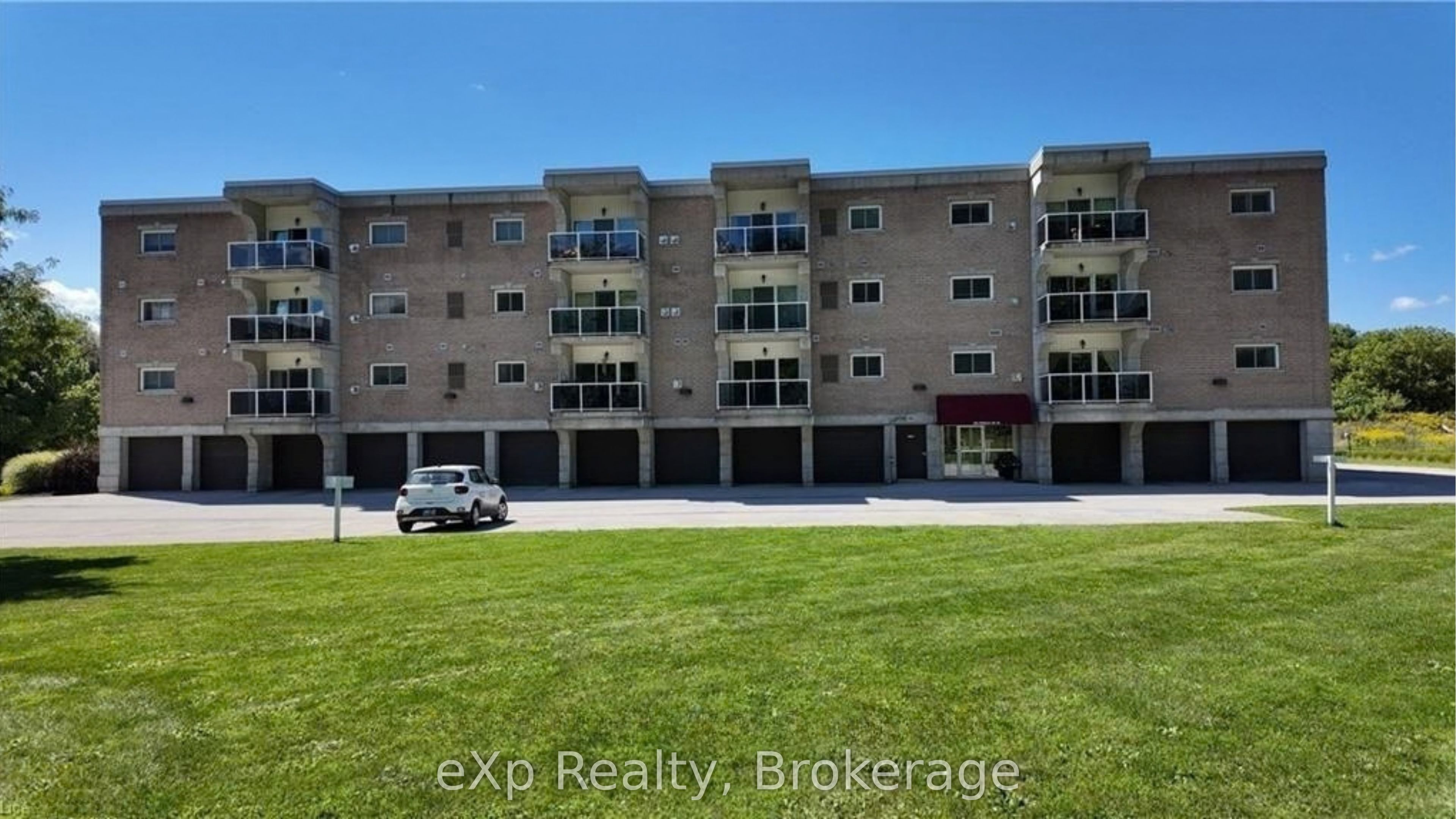 125 William Street N 304 Property Photo 1