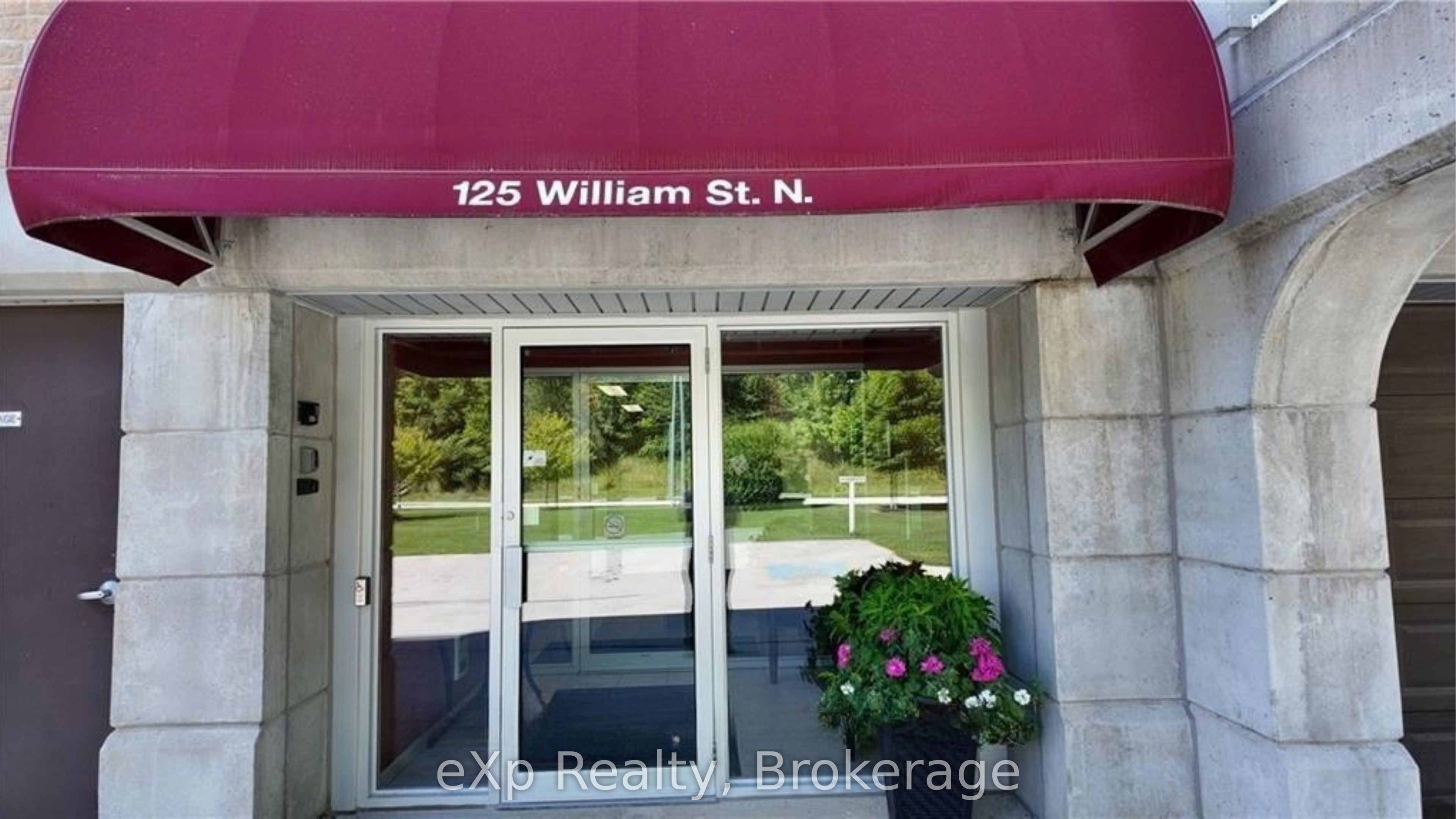 125 William Street N 304 Property Photo 3