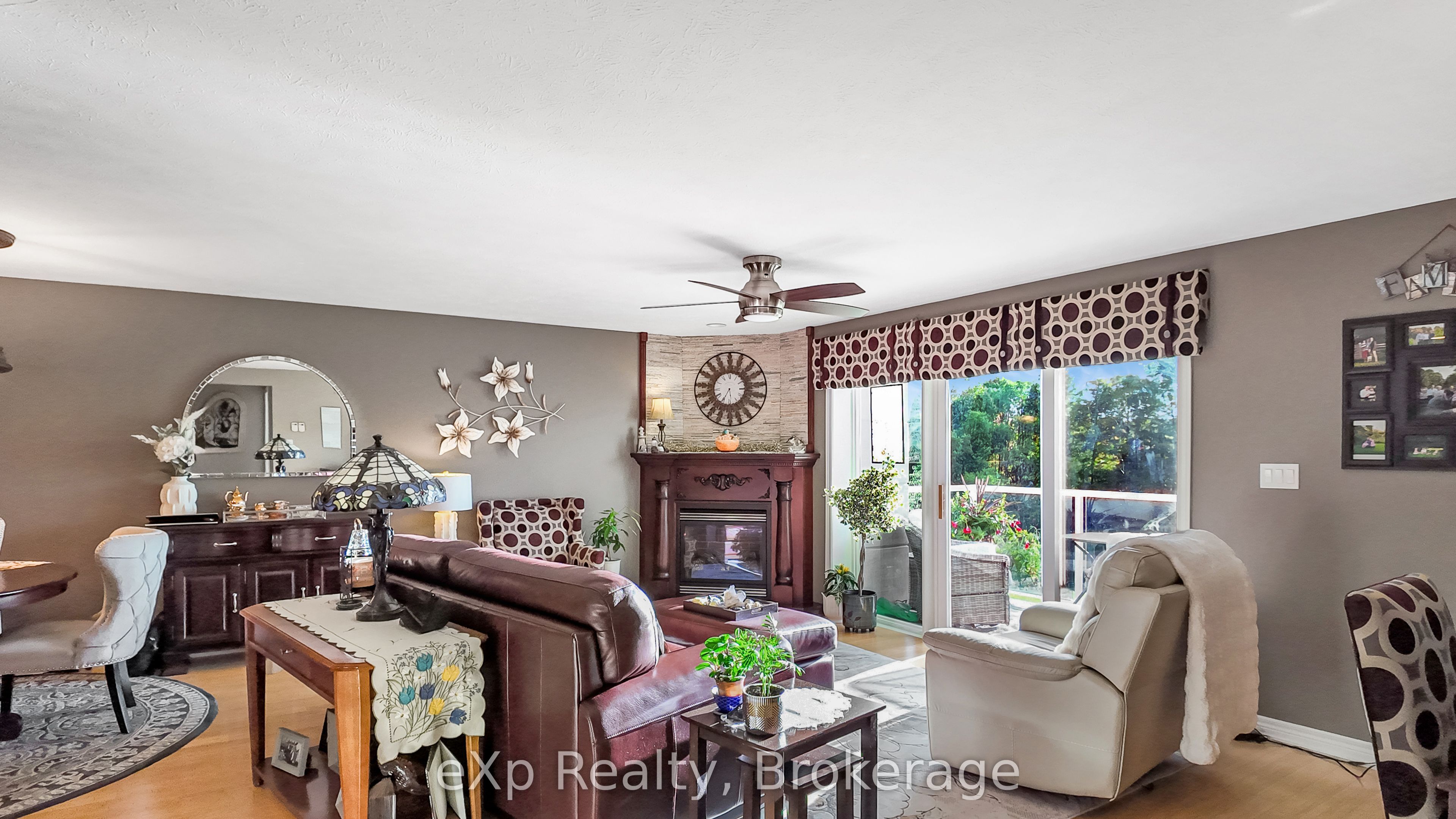125 William Street N 304 Property Photo 15