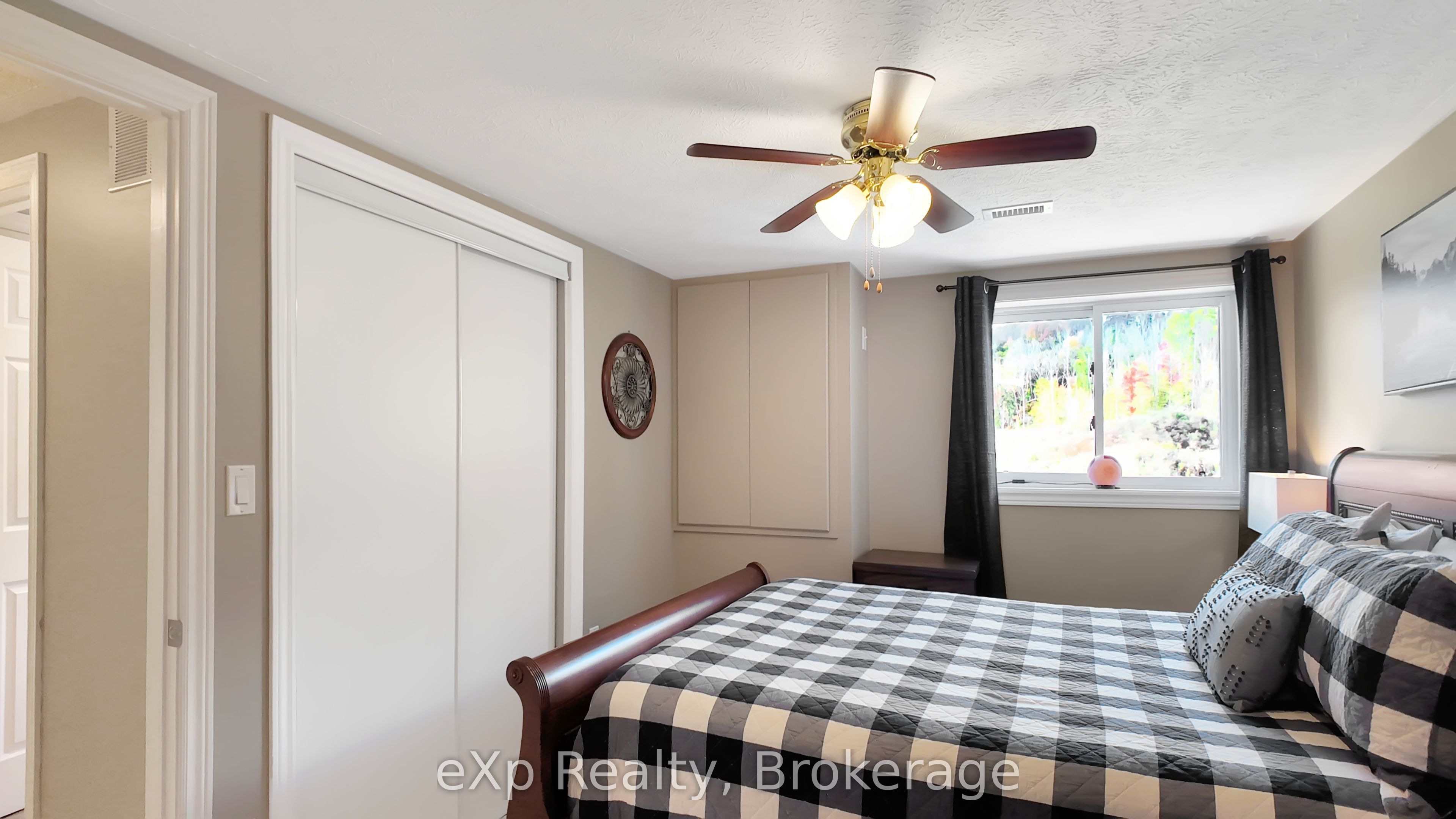 125 William Street N 304 Property Photo 21