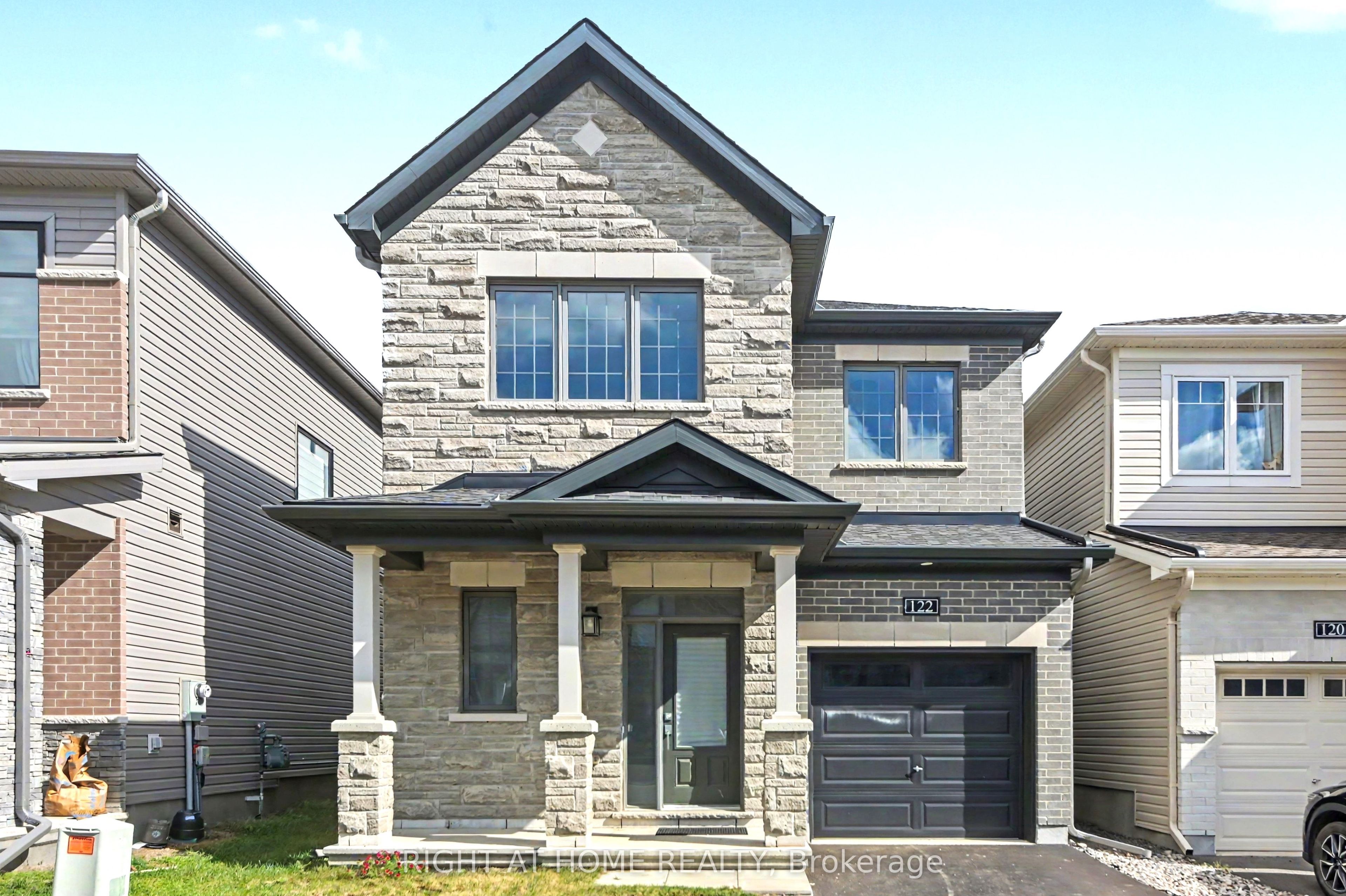 122 Lynn Coulter Street Property Photo 1