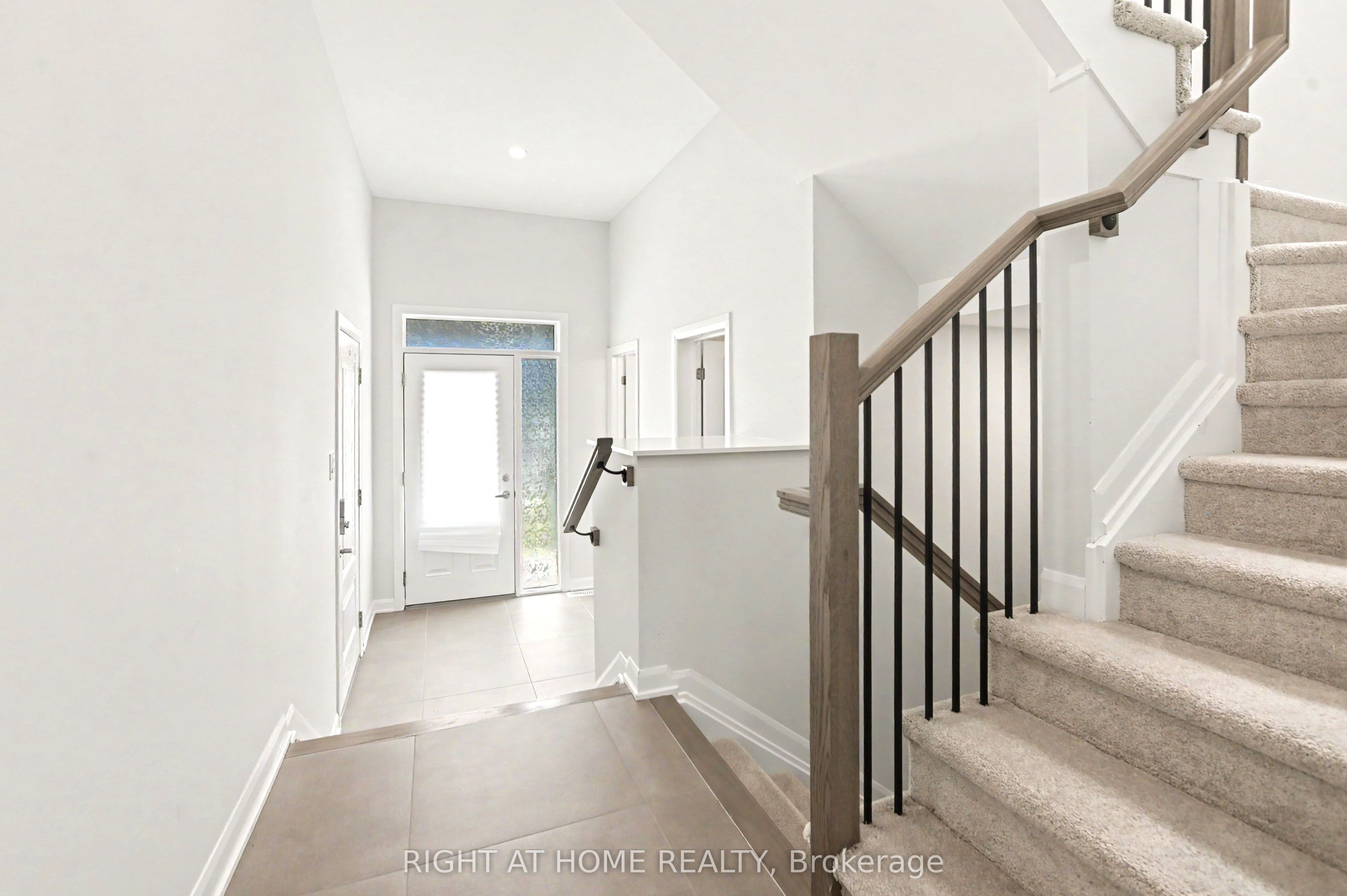 122 Lynn Coulter Street Property Photo 3