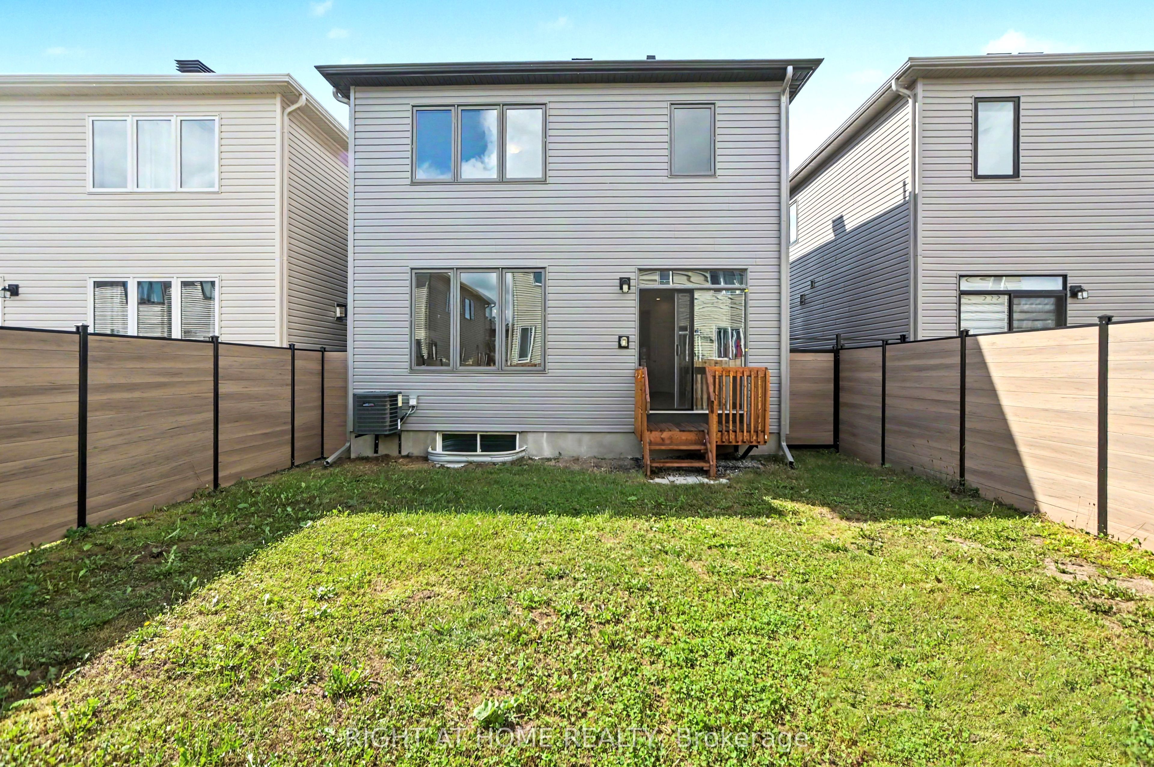 122 Lynn Coulter Street Property Photo 15