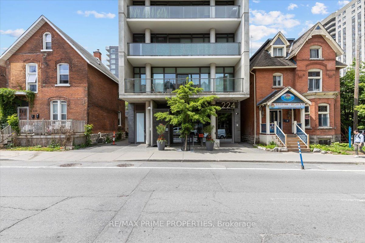224 Lyon Street N Property Photo 2