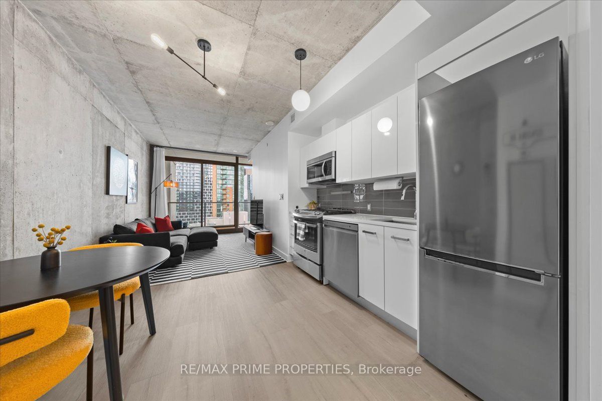 224 Lyon Street N Property Photo 8