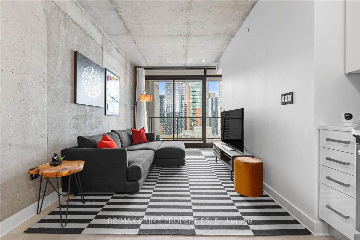 224 Lyon Street N Property Photo 10