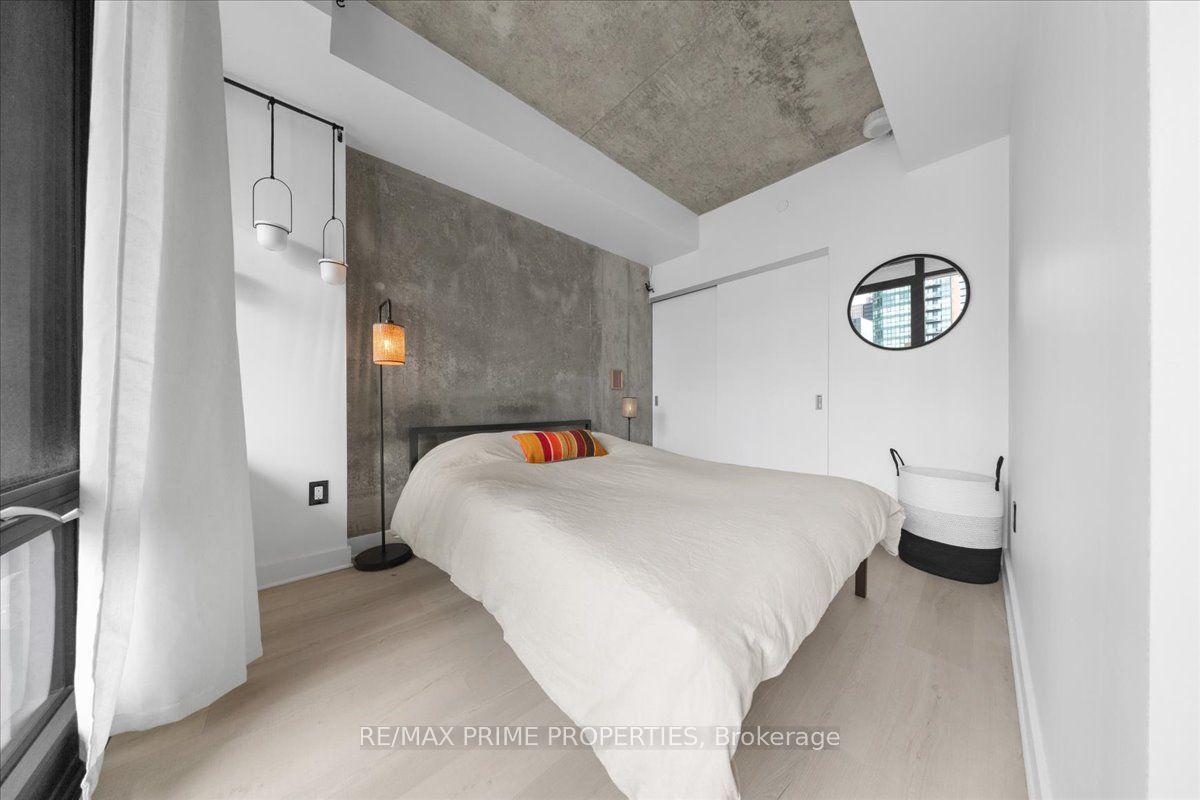 224 Lyon Street N Property Photo 14