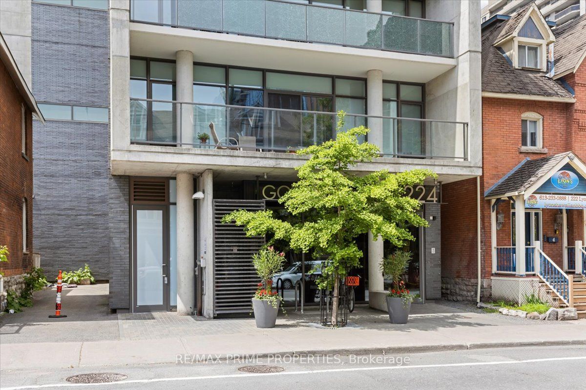 224 Lyon Street N Property Photo 33