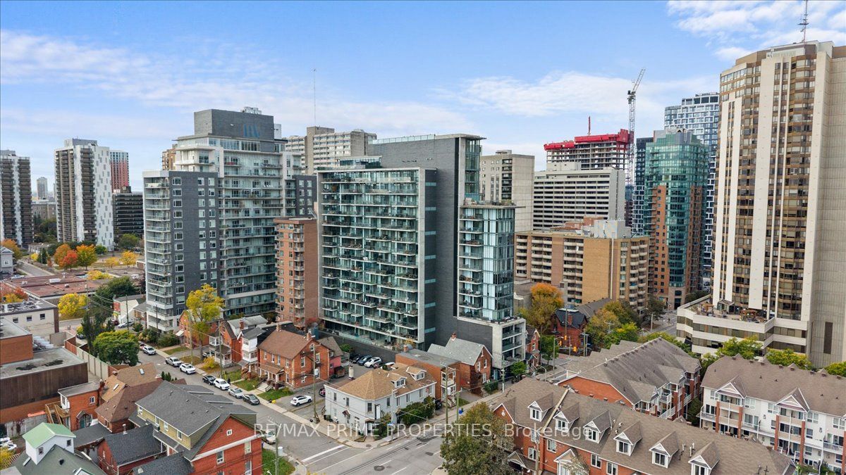 224 Lyon Street N Property Photo 38