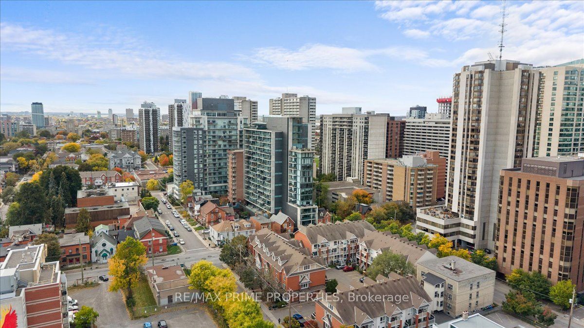 224 Lyon Street N Property Photo 39